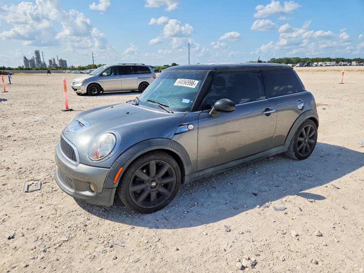 2008 Mini Cooper S Gray vin: WMWMF73568TT89203