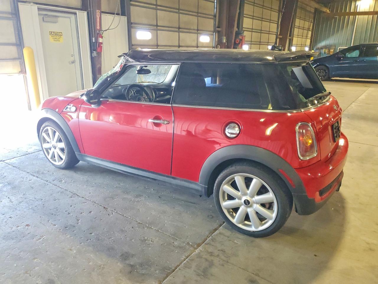 2009 Mini Cooper S Red vin: WMWMF73569TW87896