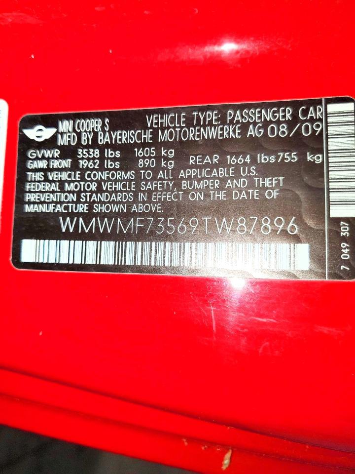 2009 Mini Cooper S Red vin: WMWMF73569TW87896