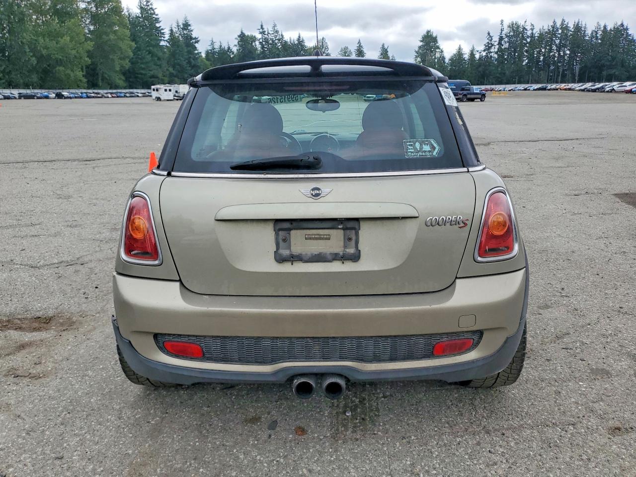 2007 Mini Cooper S Tan vin: WMWMF73577TL83361