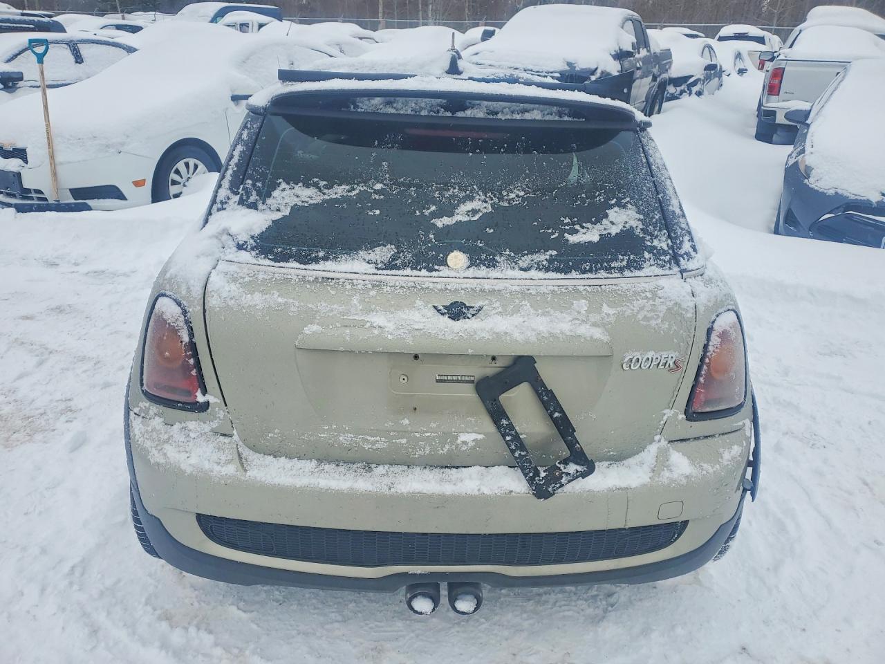 2007 Mini Cooper S Бежевый vin: WMWMF73577TL84297