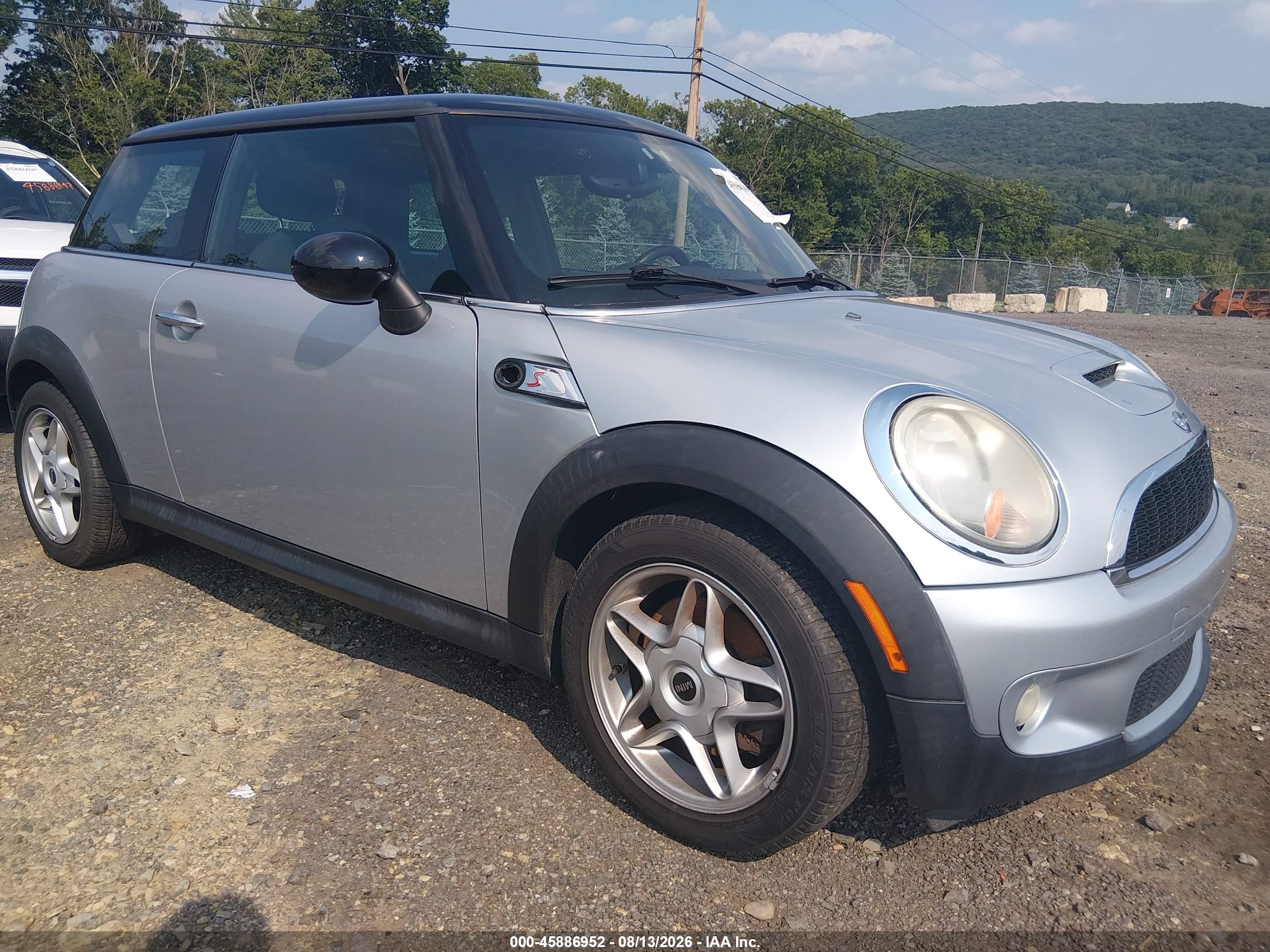 2008 Mini Cooper S   Серебряный vin: WMWMF73578TT86598