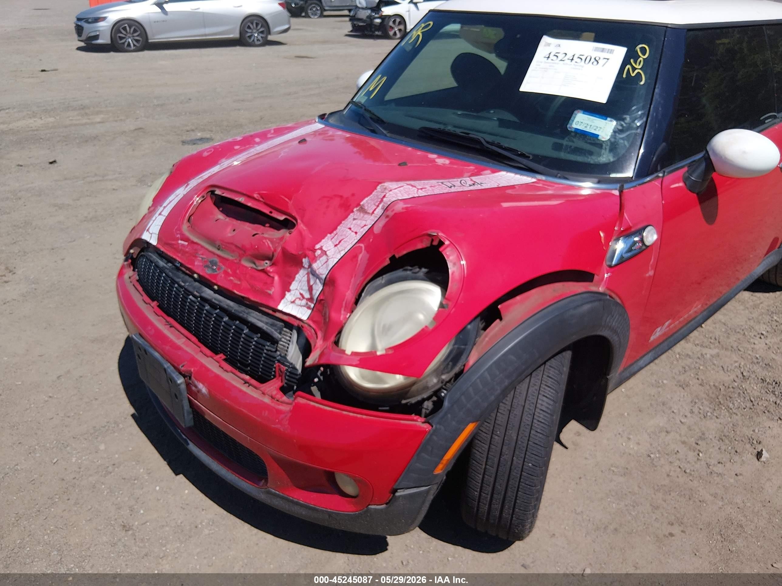 2008 Mini Cooper S   Red vin: WMWMF73578TV33941