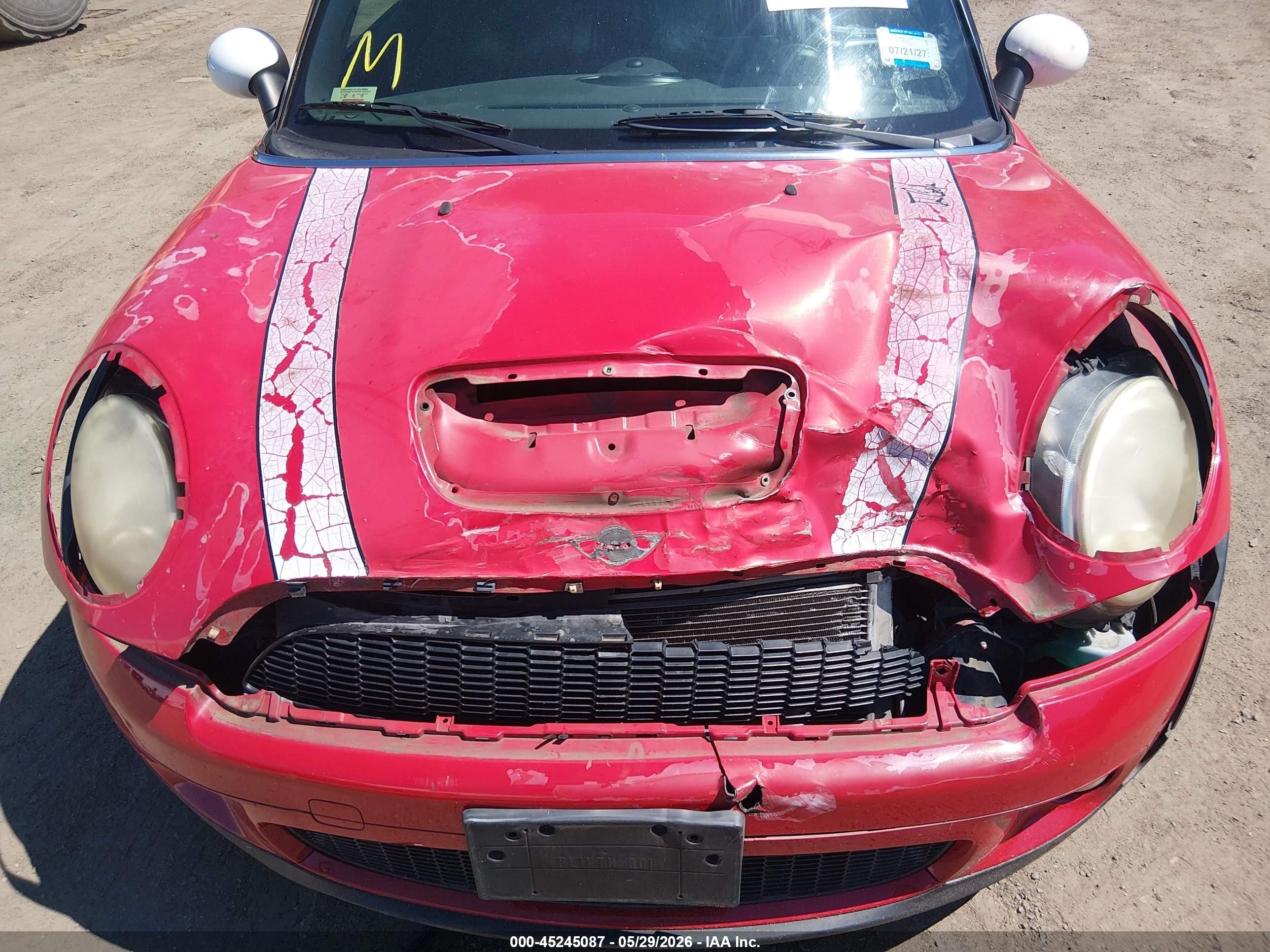 2008 Mini Cooper S   Red vin: WMWMF73578TV33941