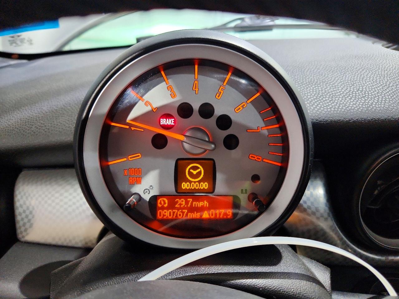 2008 Mini Cooper S Silver vin: WMWMF73588TT87260