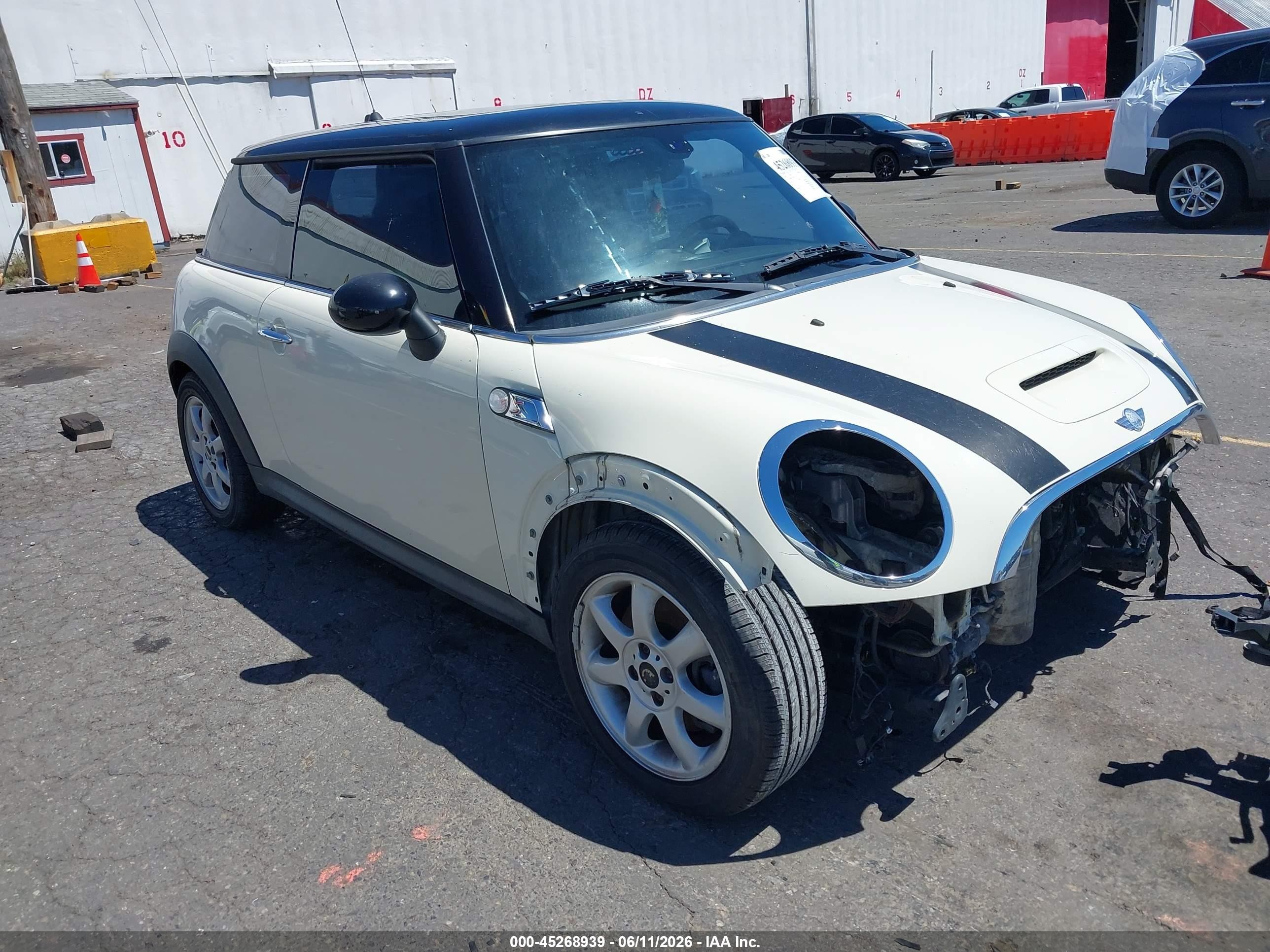 2008 Mini Cooper S   Cream vin: WMWMF73588TV35116