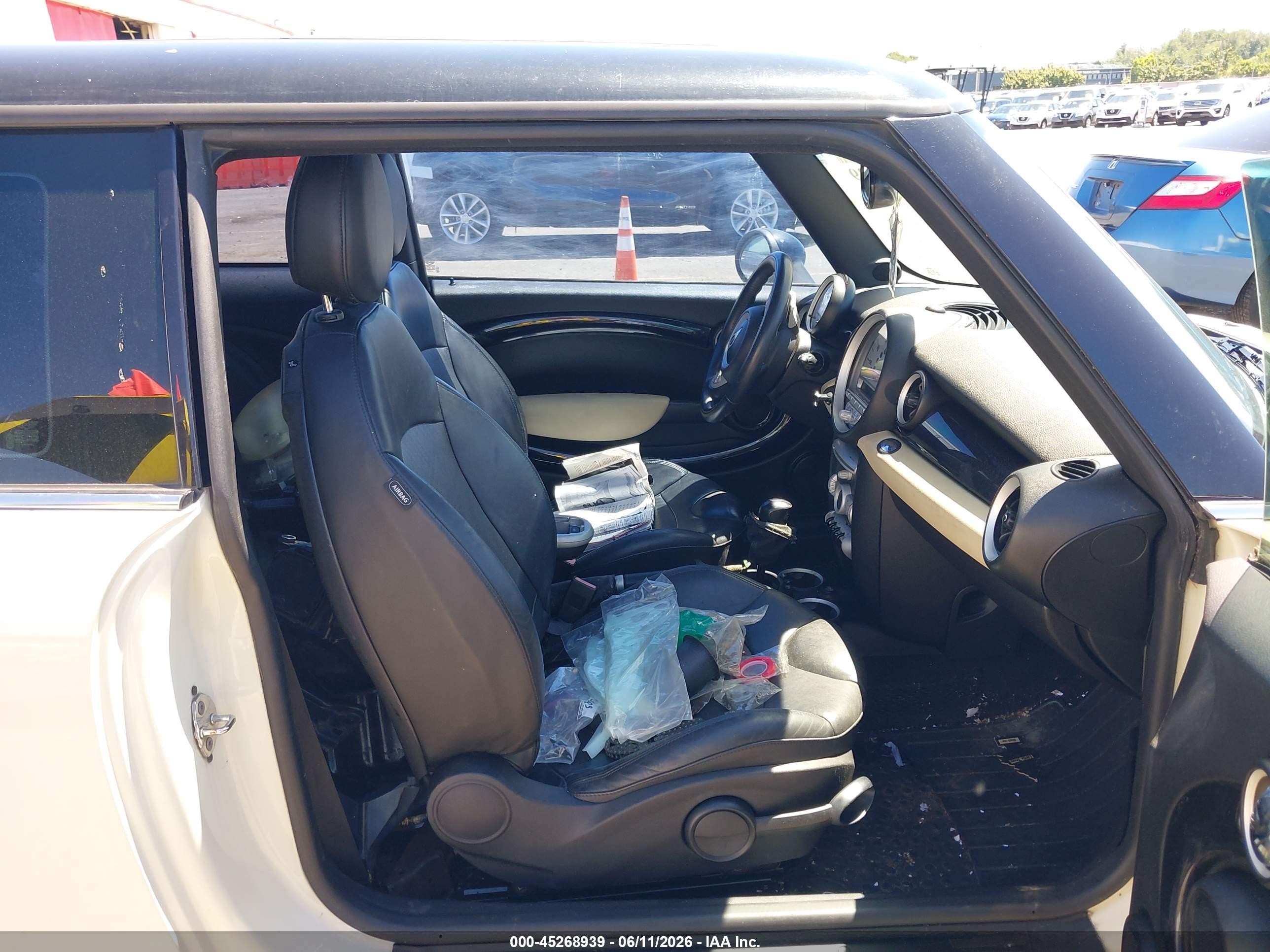 2008 Mini Cooper S   Cream vin: WMWMF73588TV35116