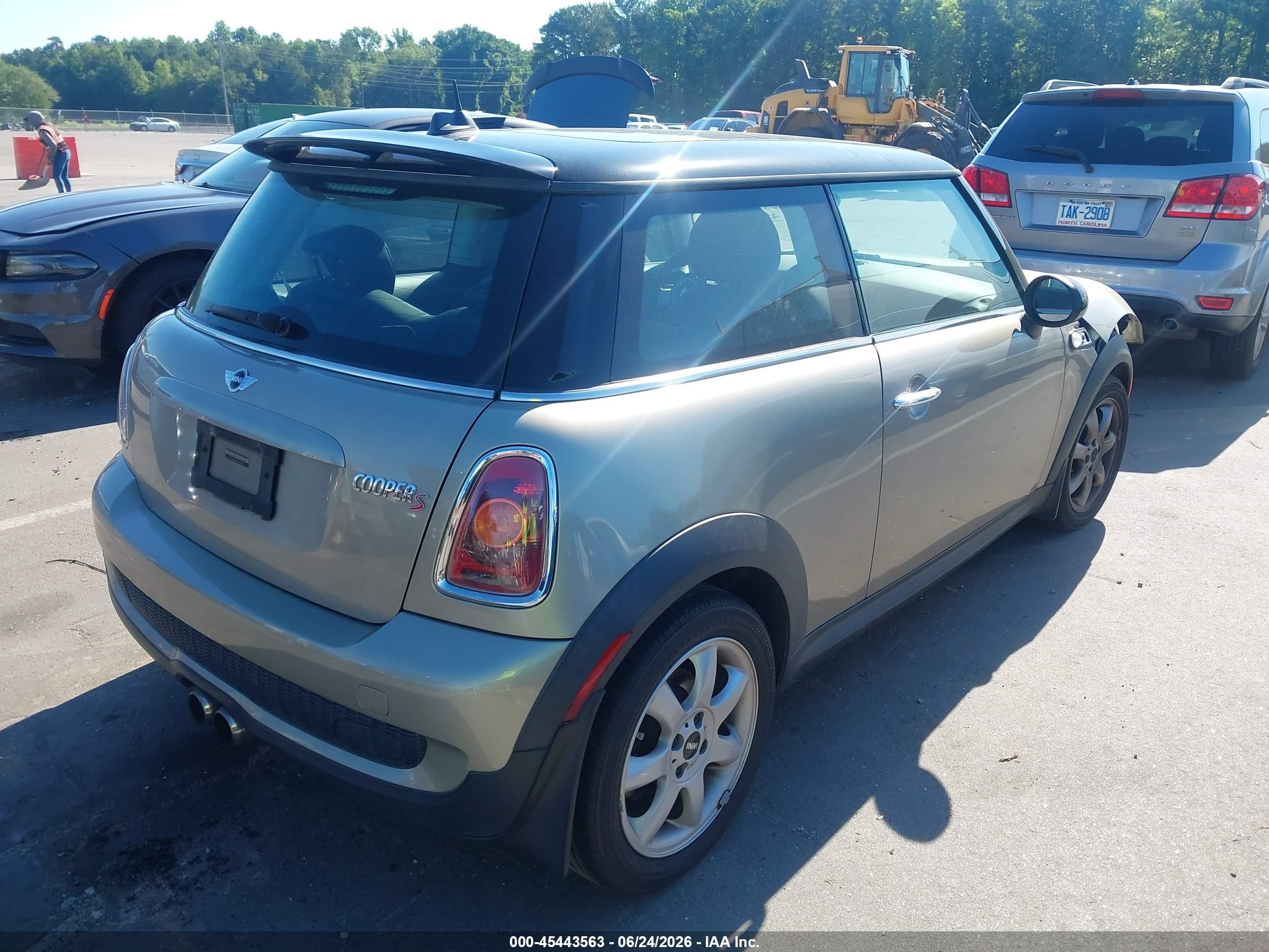 2009 Mini Cooper S   Gray vin: WMWMF73589TW86216
