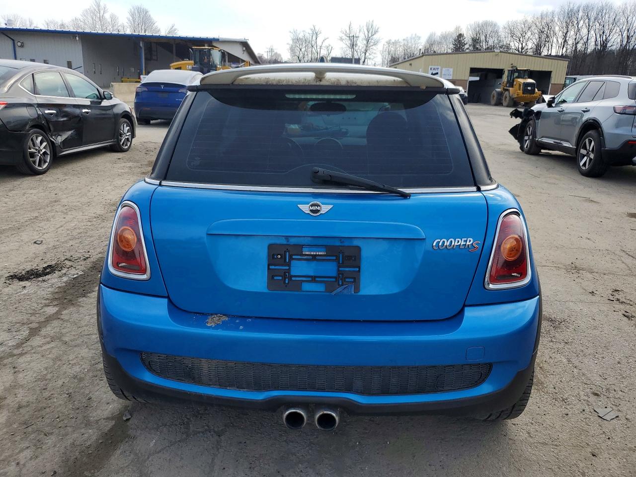 2009 Mini Cooper S Blue vin: WMWMF73589TW87141