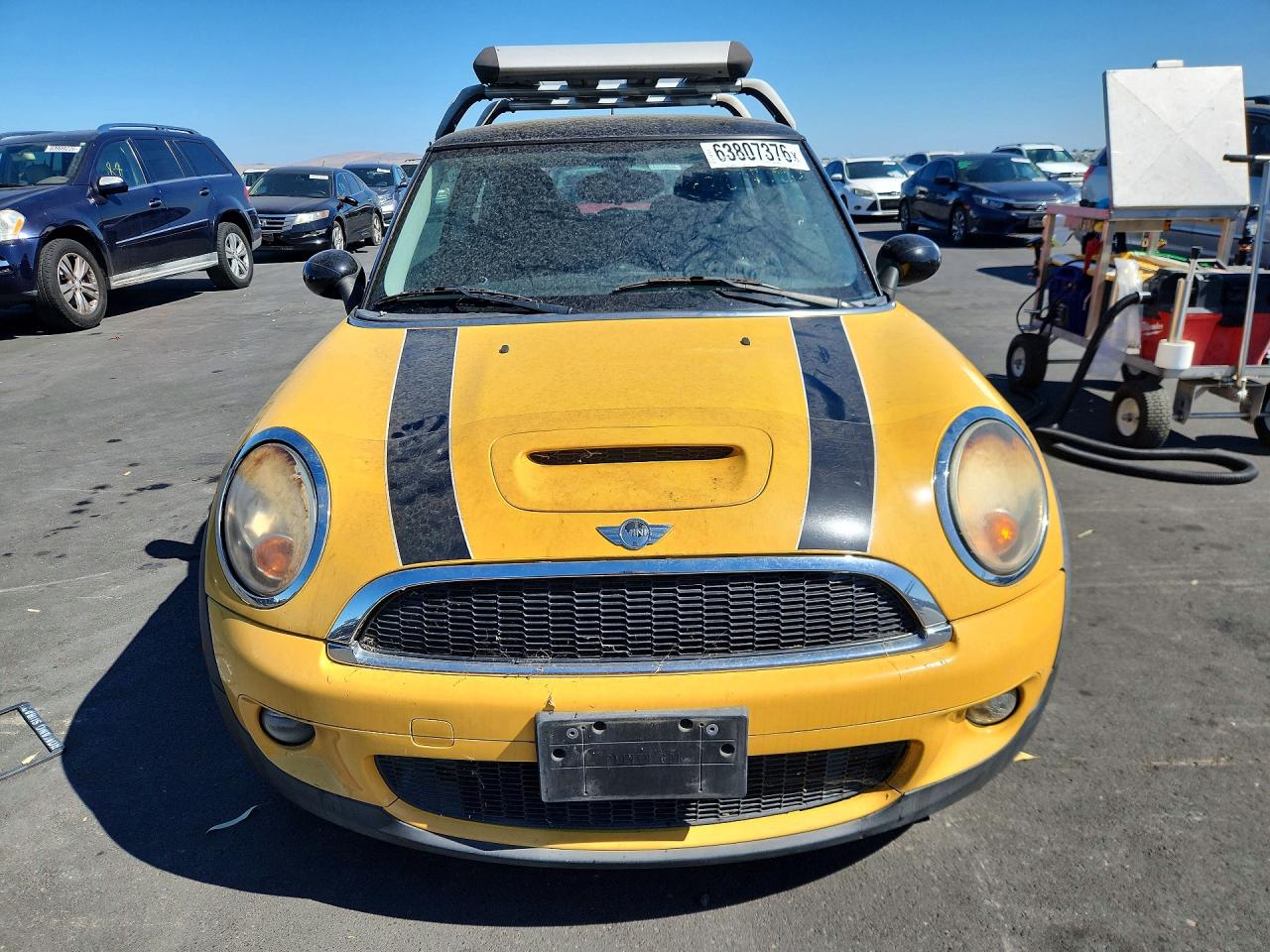 2007 Mini Cooper S Yellow vin: WMWMF73597TT83278