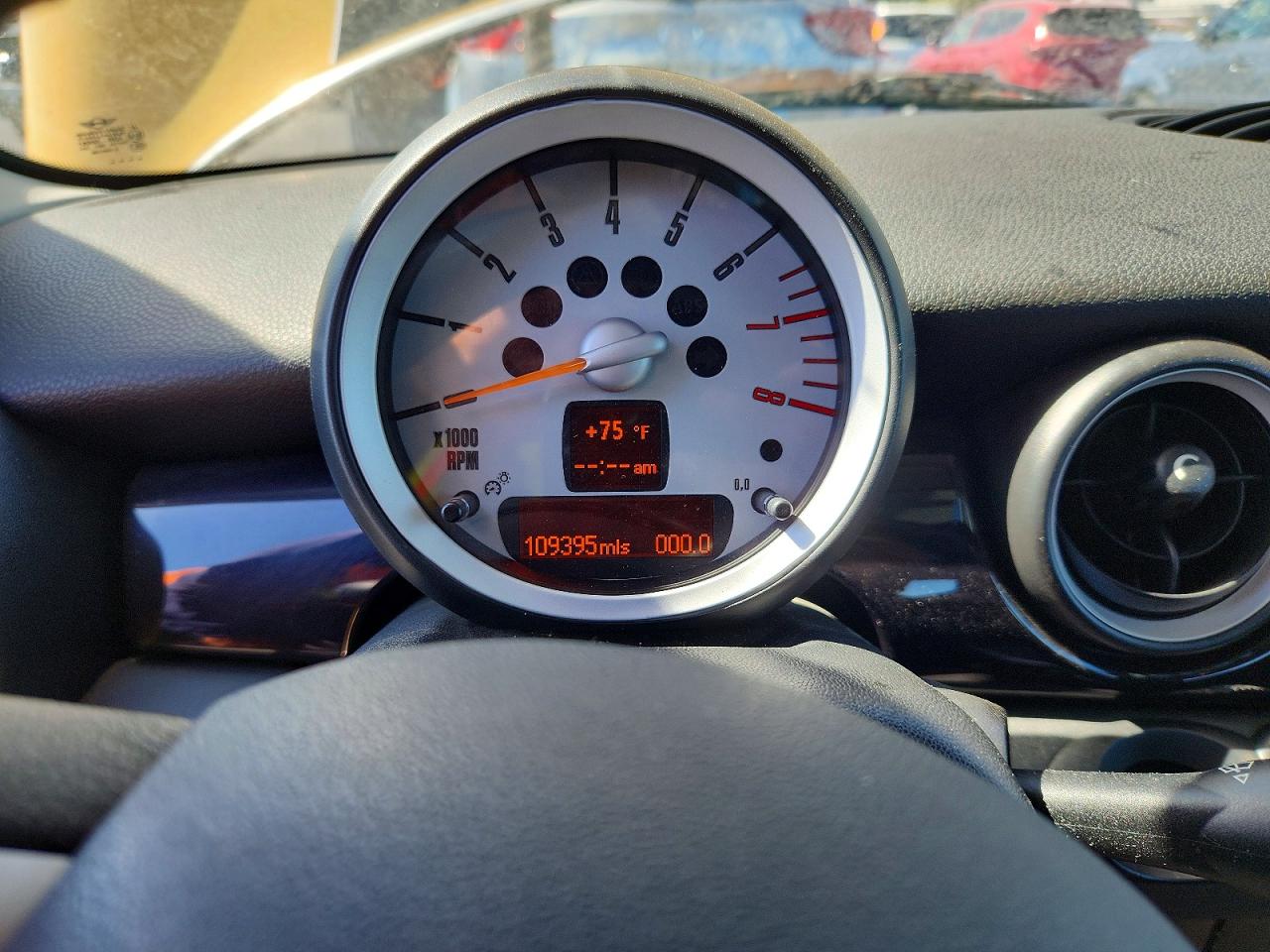2007 Mini Cooper S Yellow vin: WMWMF73597TT83278