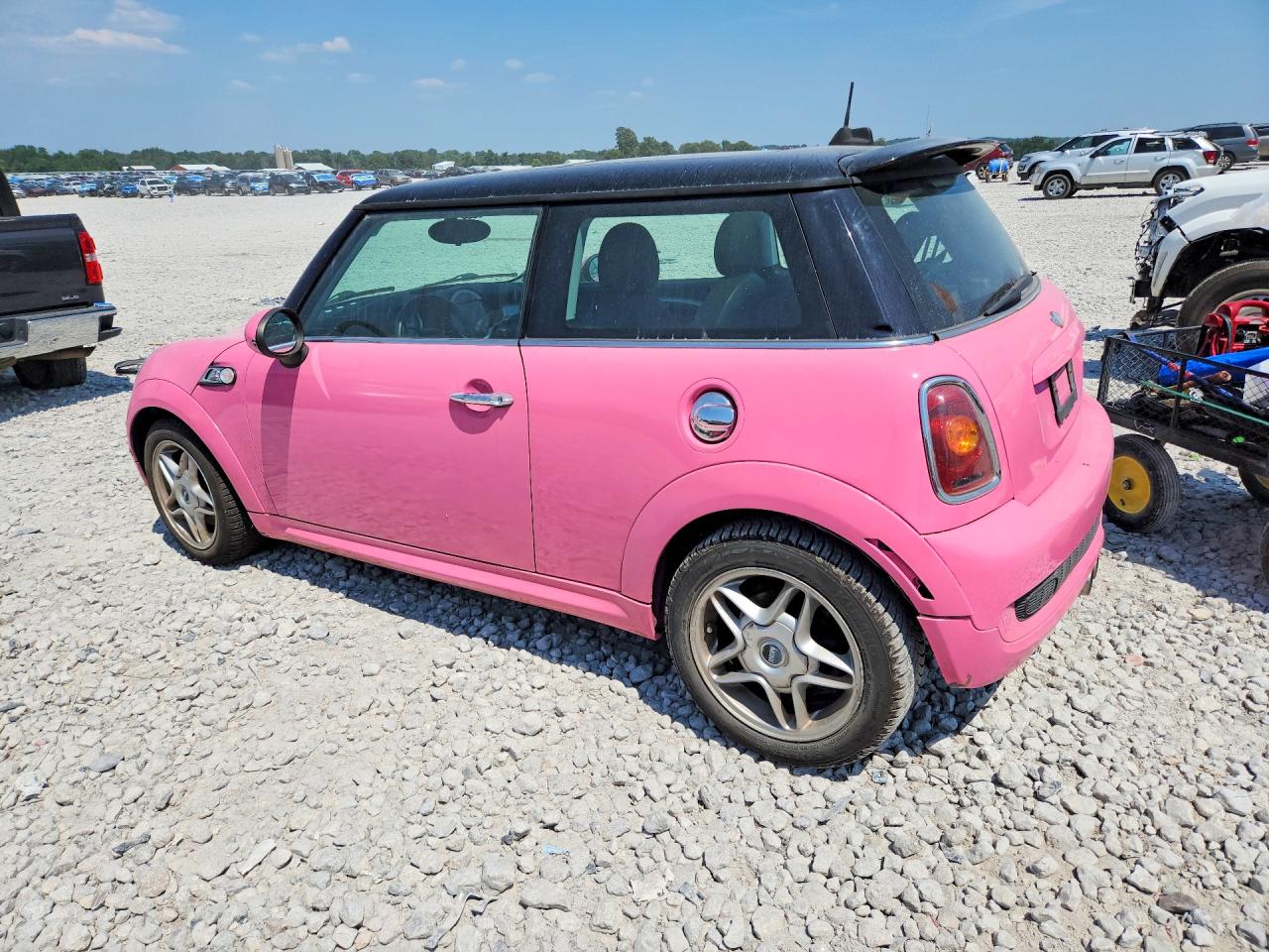 2008 Mini Cooper S Pink vin: WMWMF73598TV37537