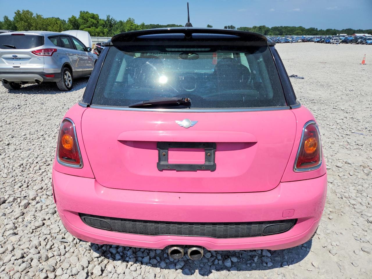 2008 Mini Cooper S Pink vin: WMWMF73598TV37537