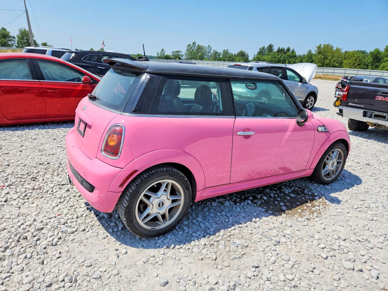 2008 Mini Cooper S Pink vin: WMWMF73598TV37537