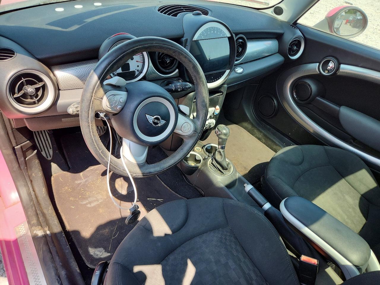 2008 Mini Cooper S Pink vin: WMWMF73598TV37537