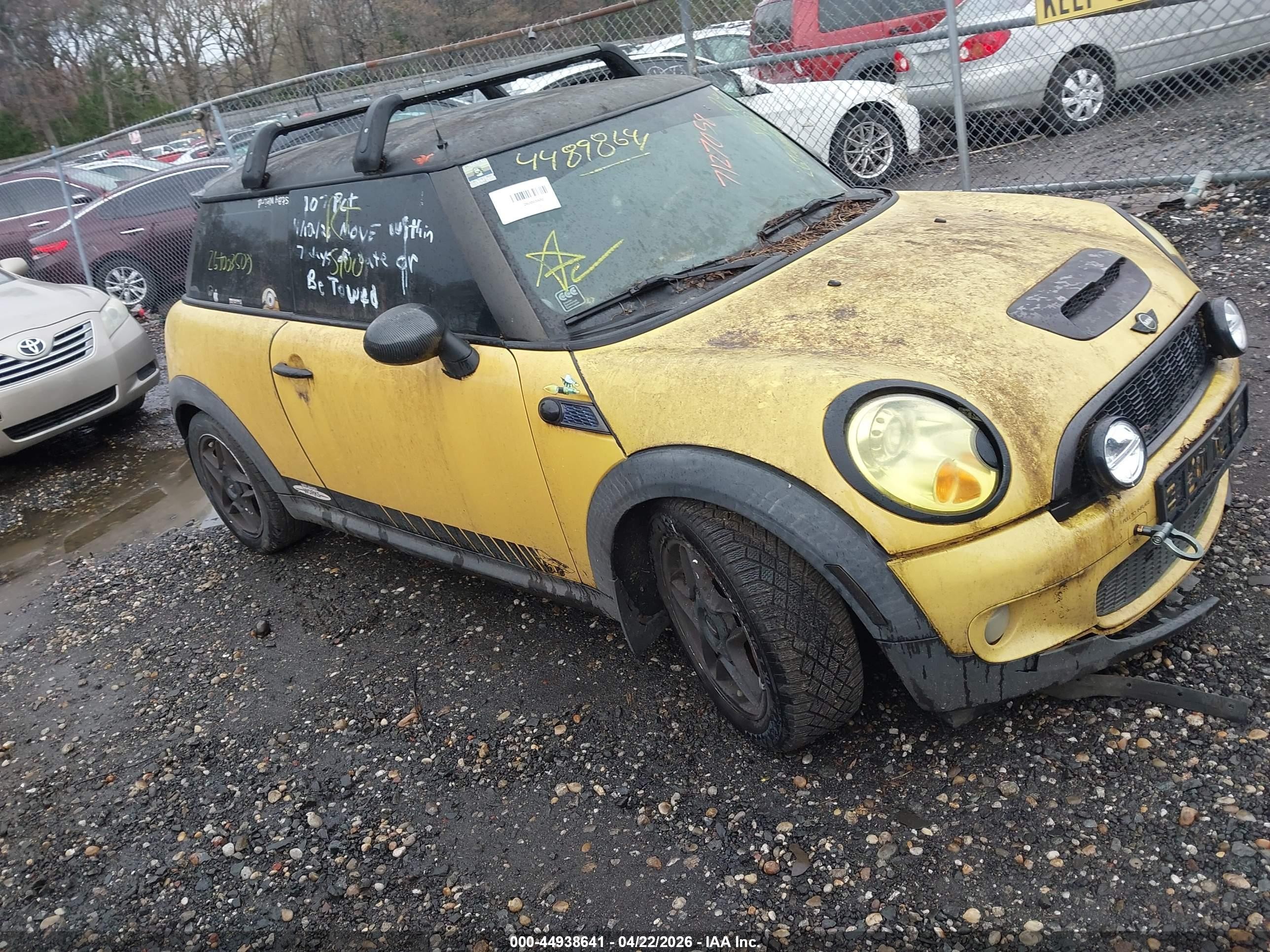 2008 Mini Cooper S   Yellow vin: WMWMF735X8TT92315