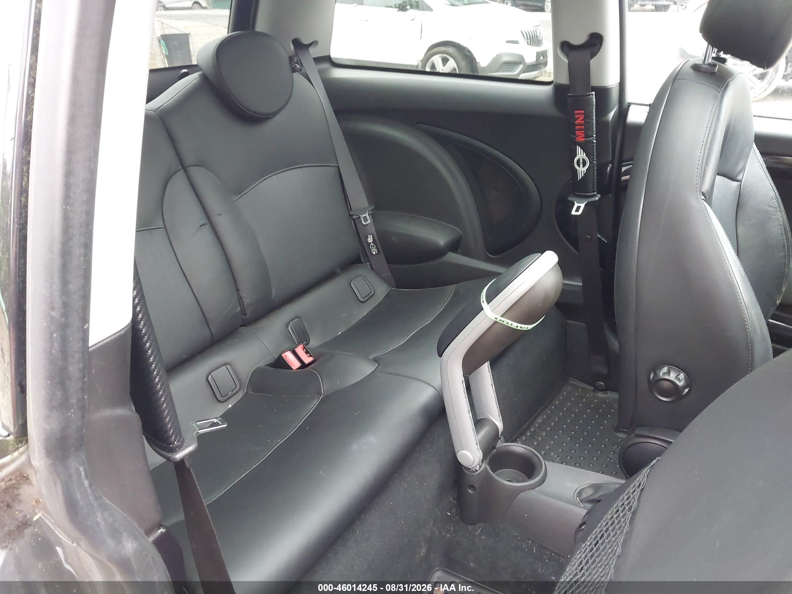 2009 Mini Cooper S   Silver vin: WMWMF735X9TW84774