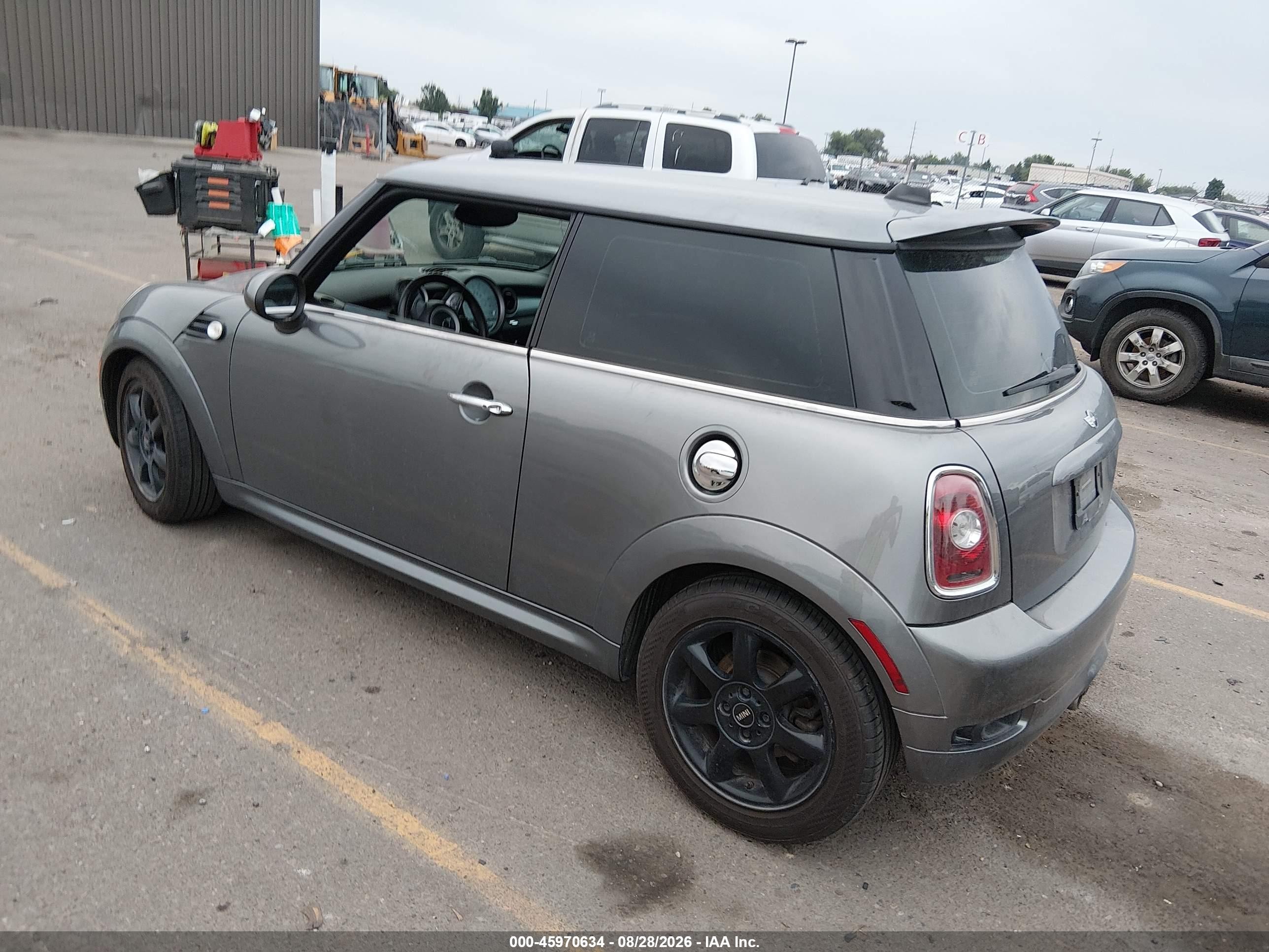 2009 Mini Cooper S   Серый vin: WMWMF735X9TX40521