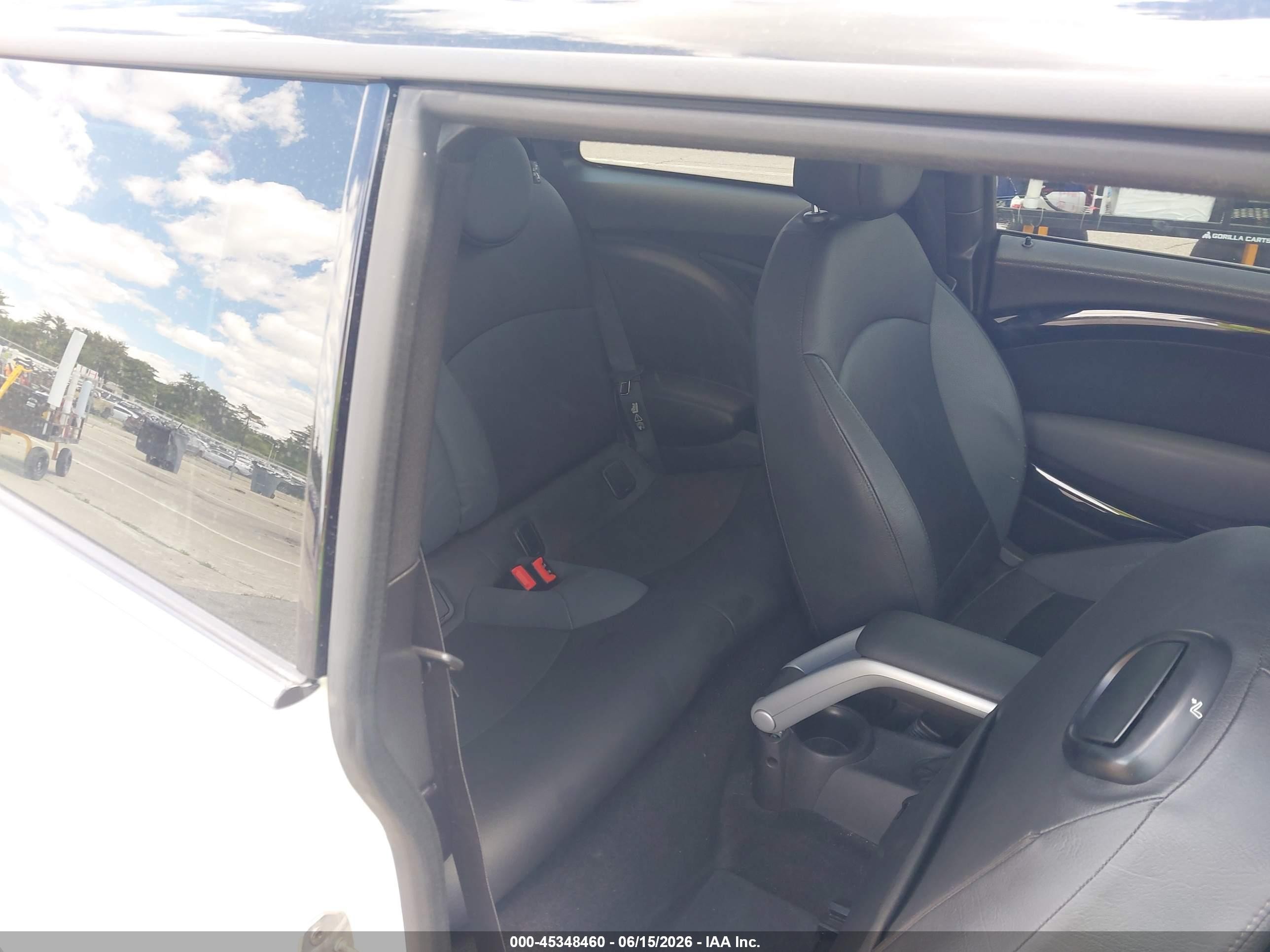 2010 Mini Cooper S   Cream vin: WMWMF7C51ATZ72218