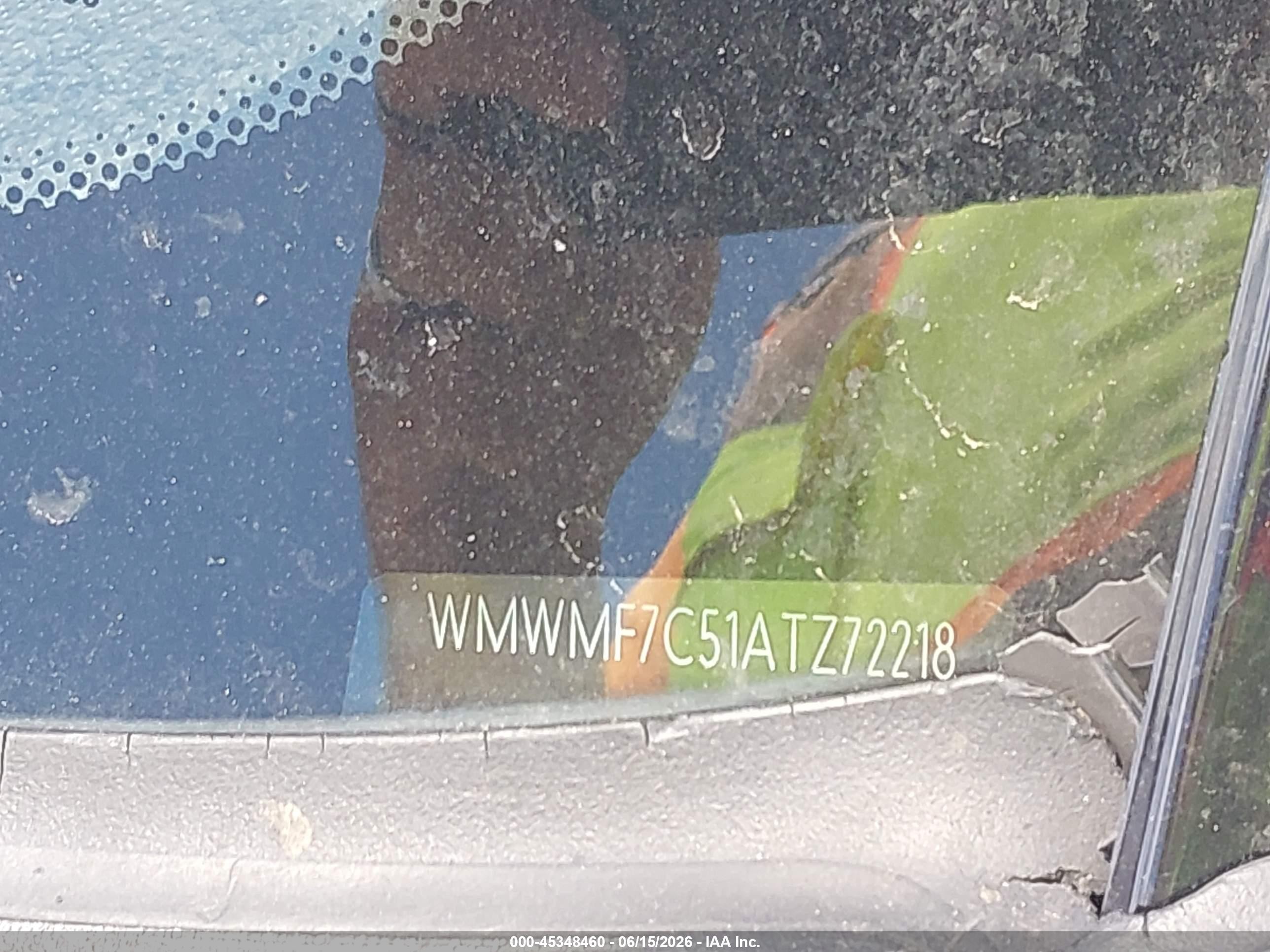 2010 Mini Cooper S   Cream vin: WMWMF7C51ATZ72218