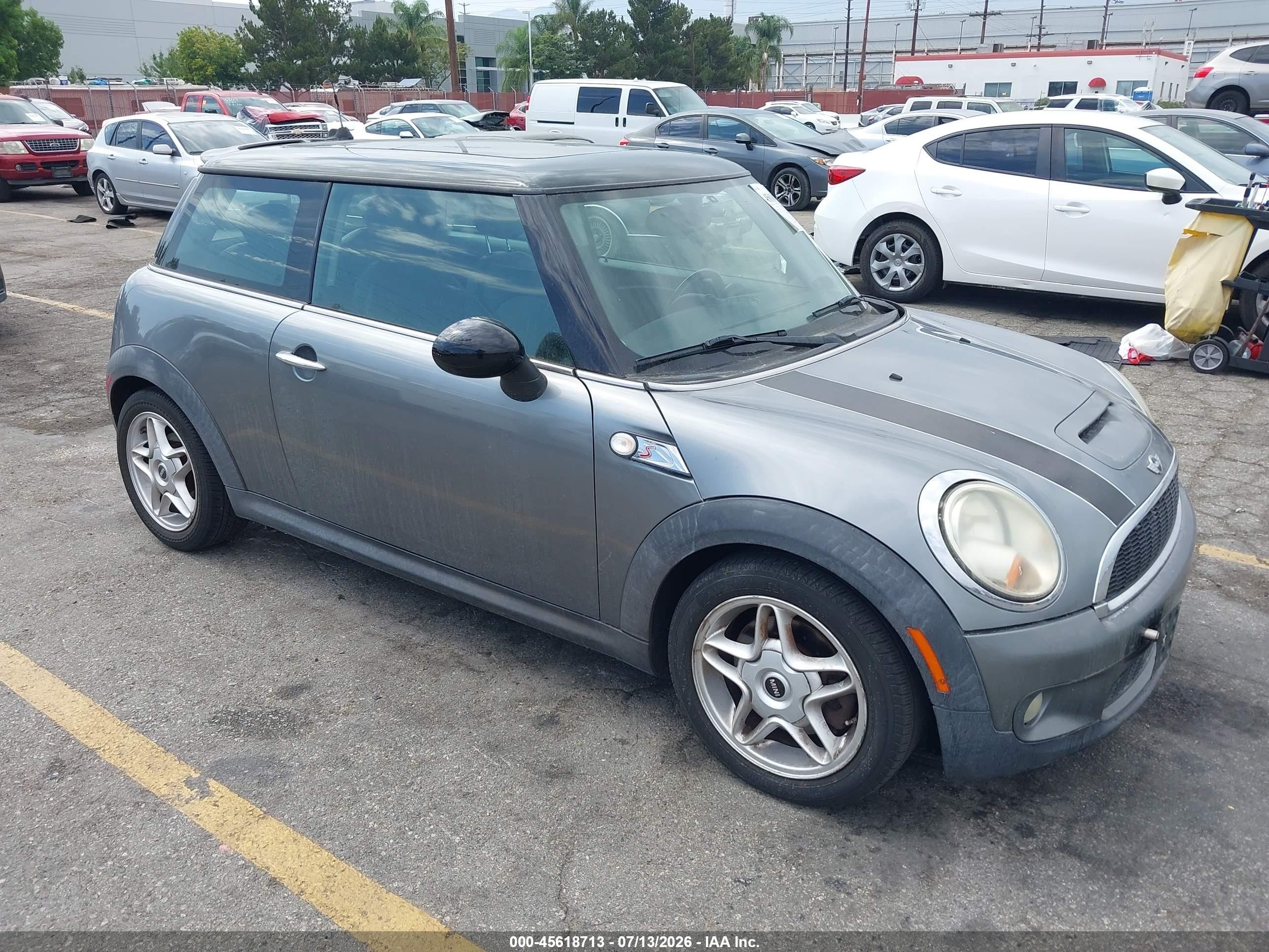 2010 Mini Cooper S   Gray vin: WMWMF7C51ATZ73515