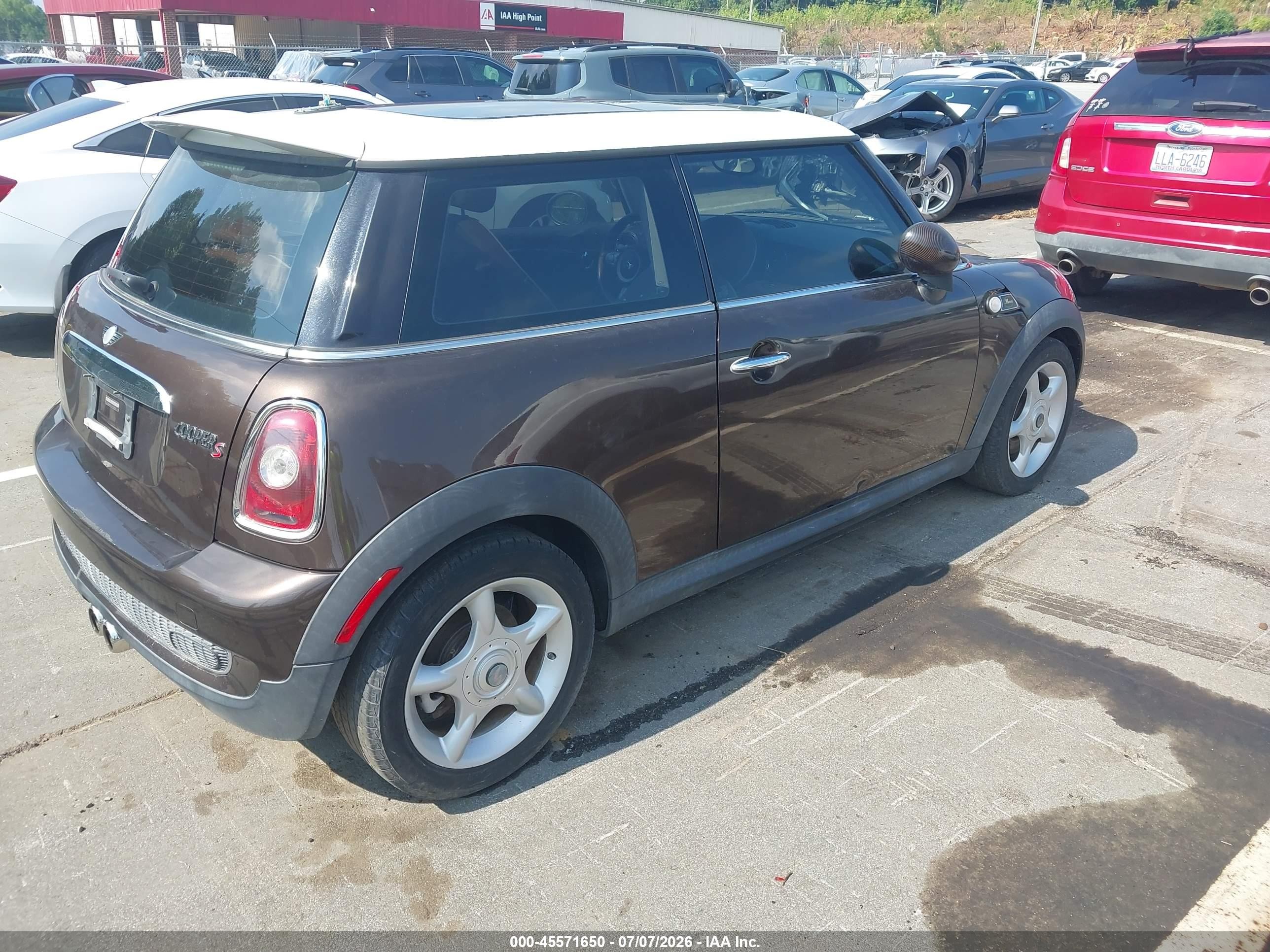 2010 Mini Cooper S   Brown vin: WMWMF7C53ATW88489