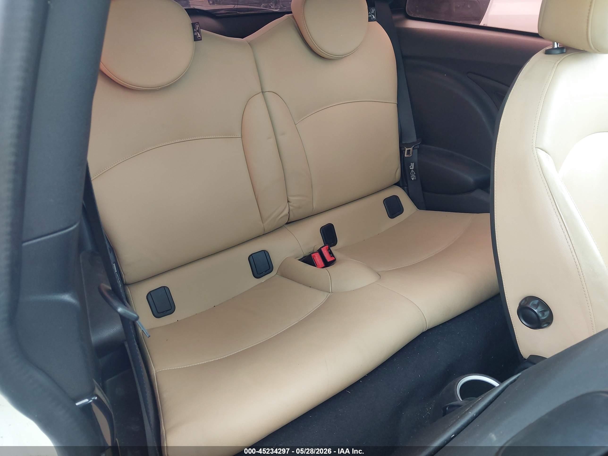 2010 Mini Cooper S   Cream vin: WMWMF7C53ATX42003