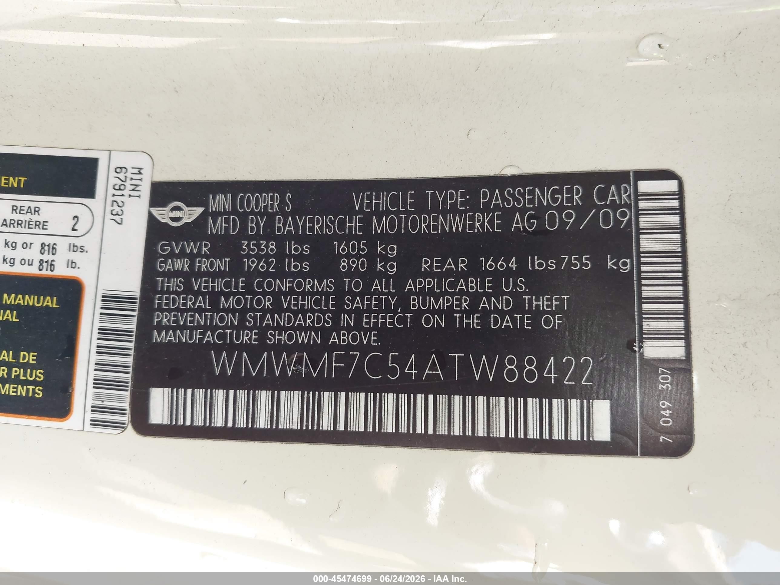 2010 Mini Cooper S White vin: WMWMF7C54ATW88422