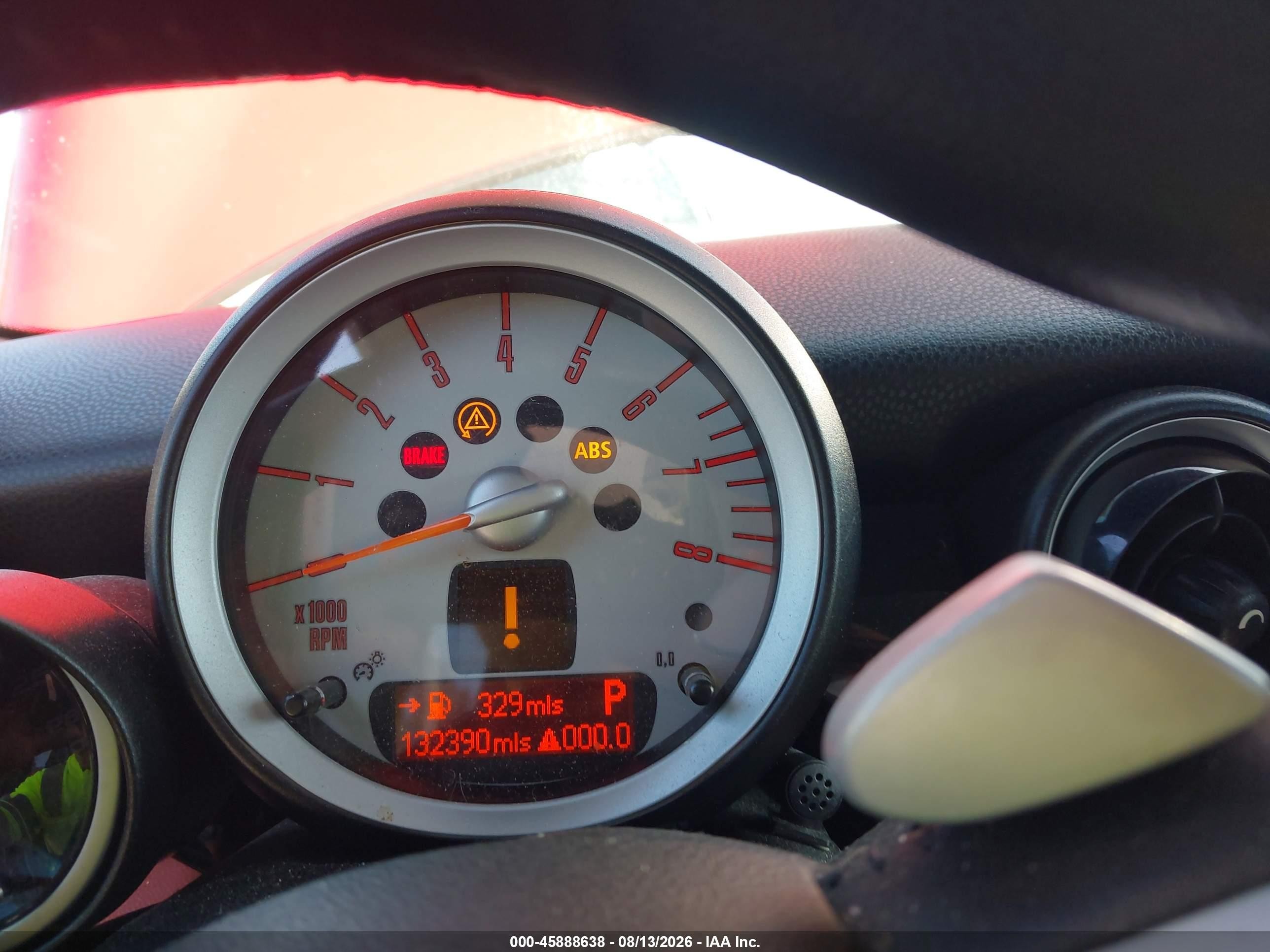 2010 Mini Cooper S   Red vin: WMWMF7C55ATW89627