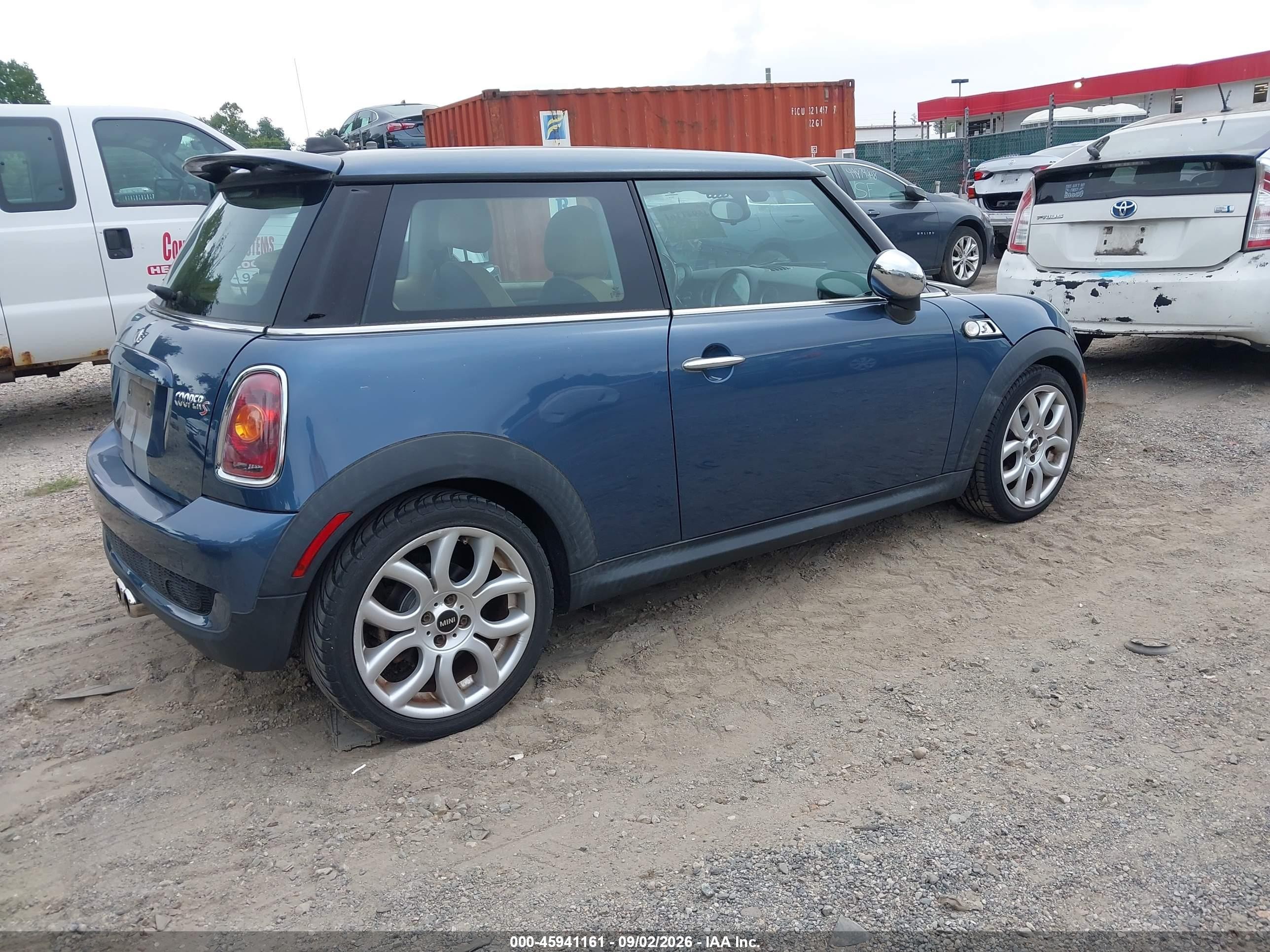 2010 Mini Cooper S   Blue vin: WMWMF7C56ATX43873