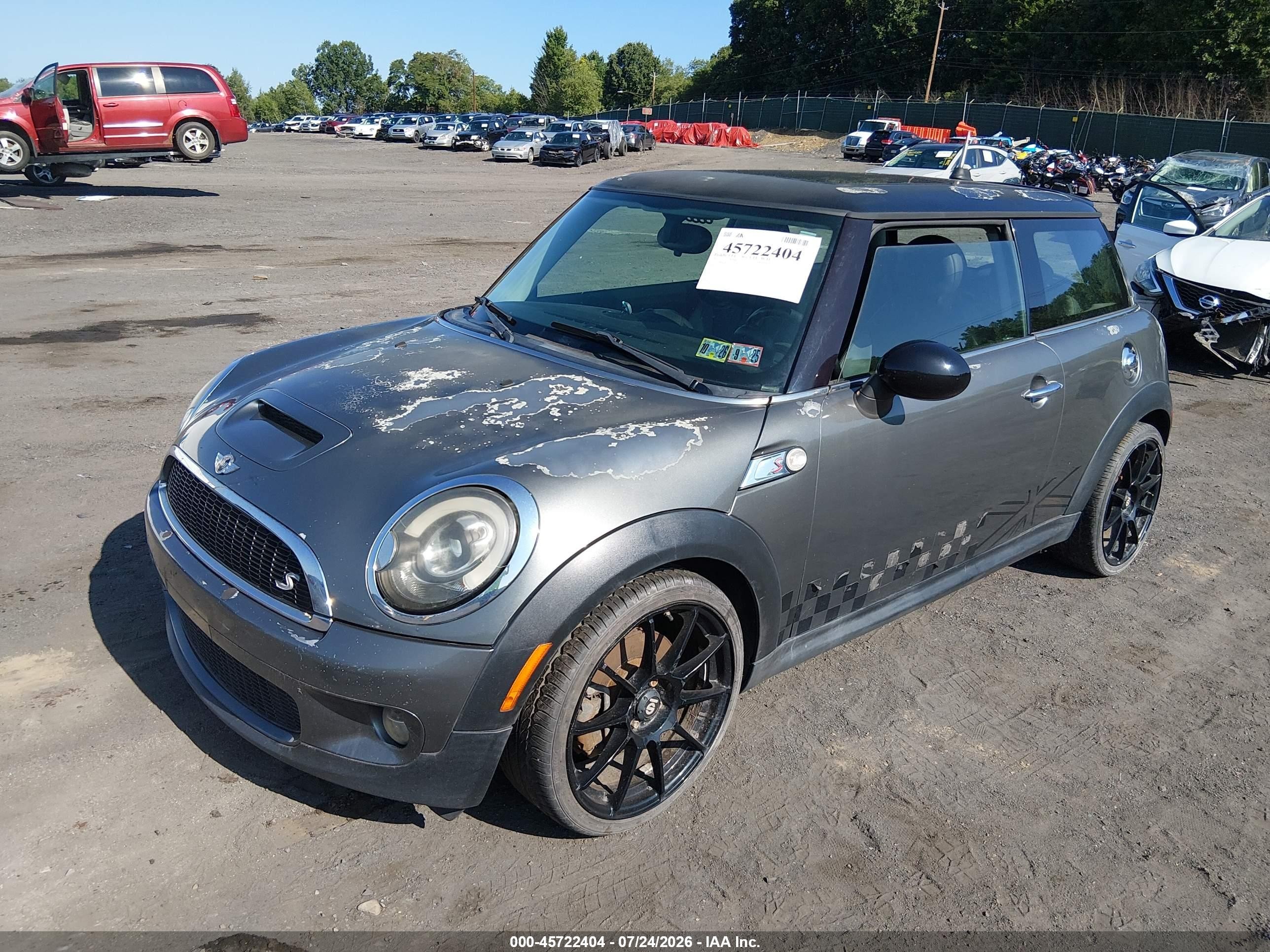 2010 Mini Cooper S   Серый vin: WMWMF7C57ATZ69937