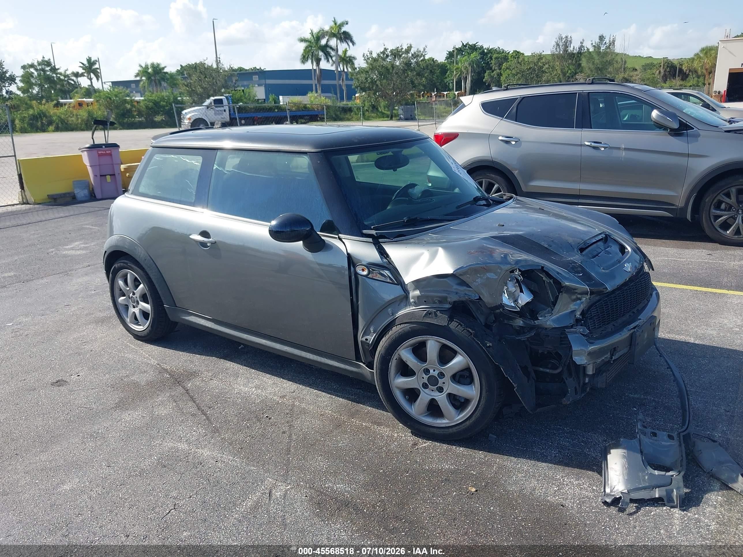2010 Mini Cooper S   Gray vin: WMWMF7C58ATW89394