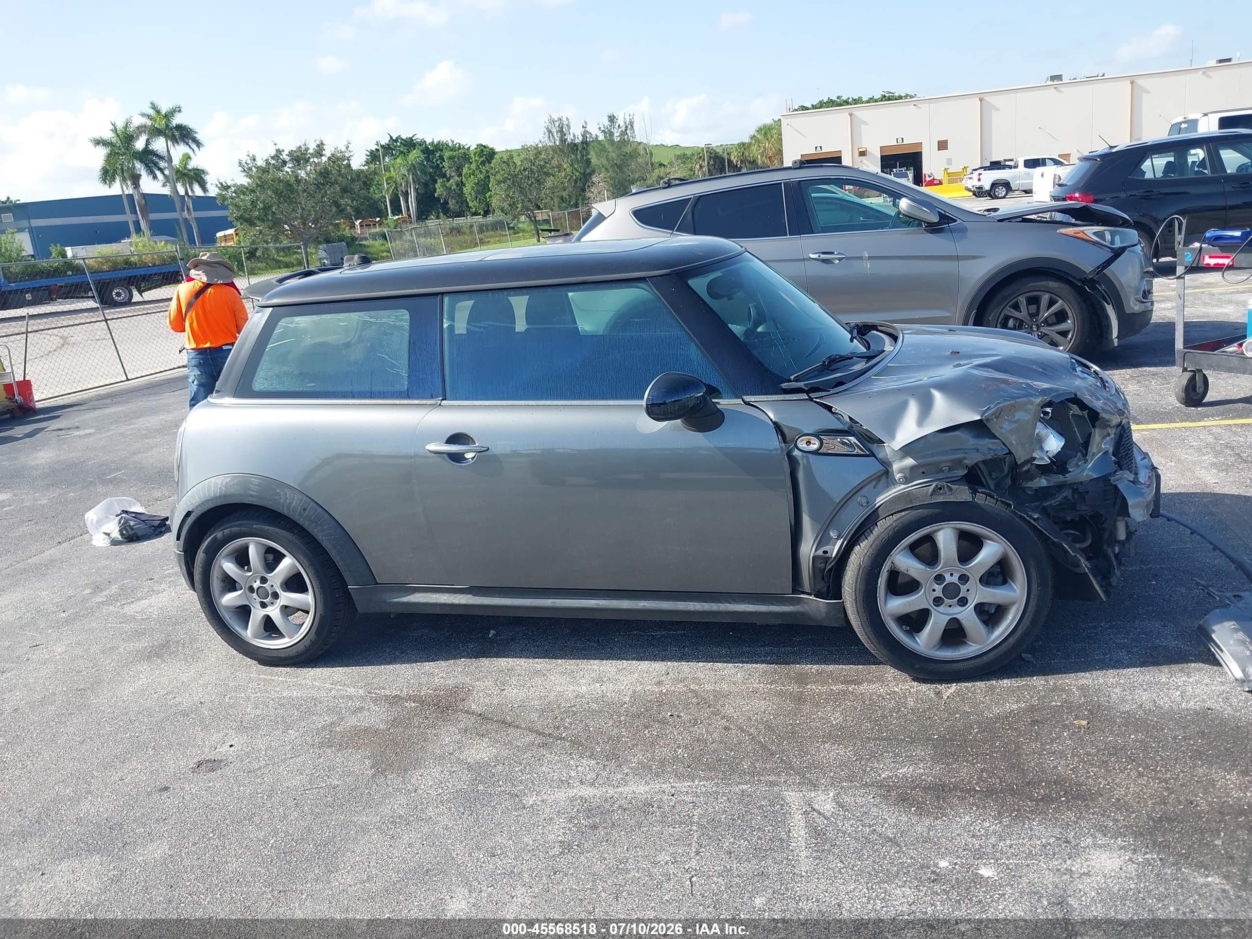 2010 Mini Cooper S   Gray vin: WMWMF7C58ATW89394