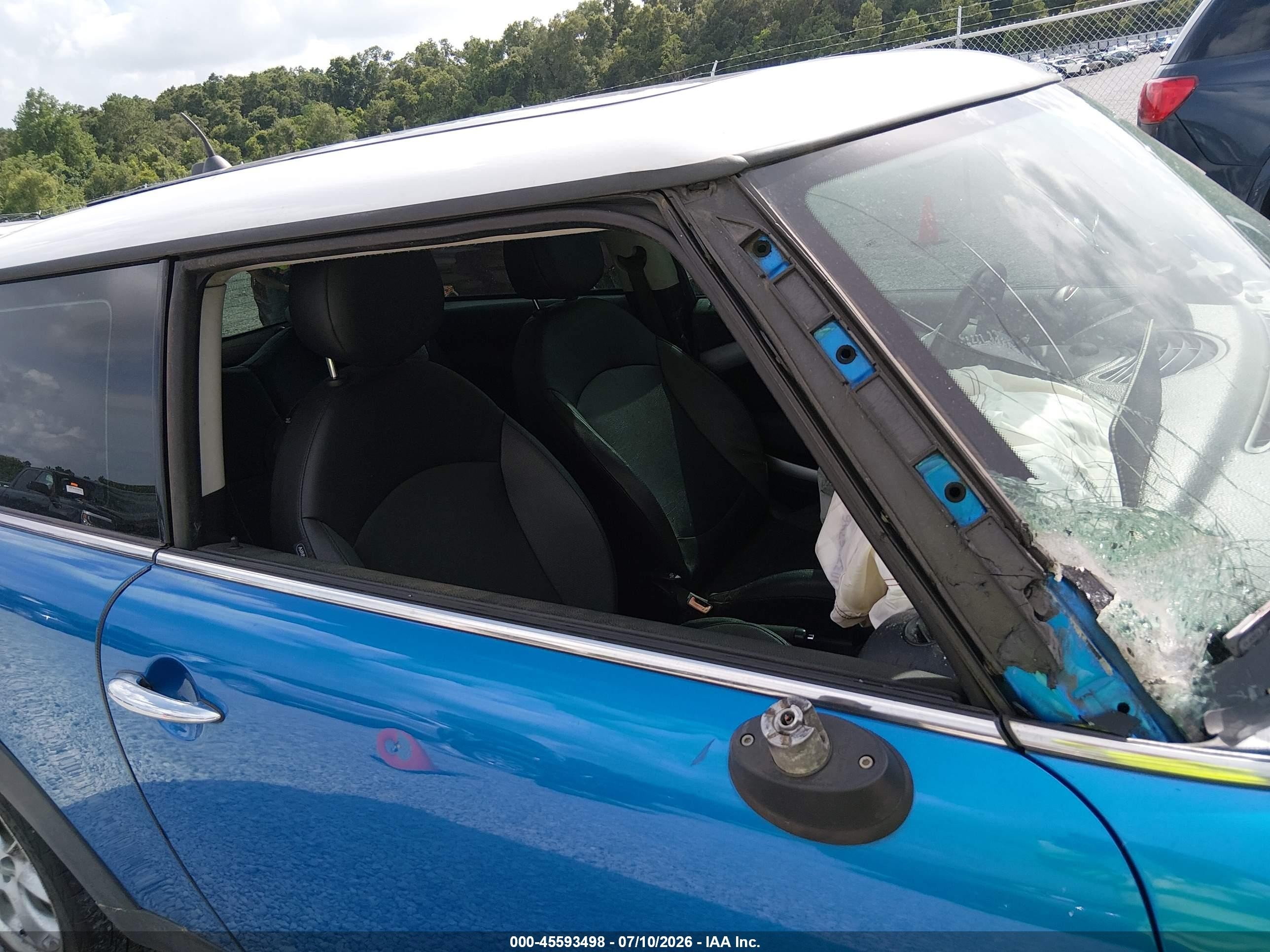 2010 Mini Cooper S   Blue vin: WMWMF7C58ATX41638