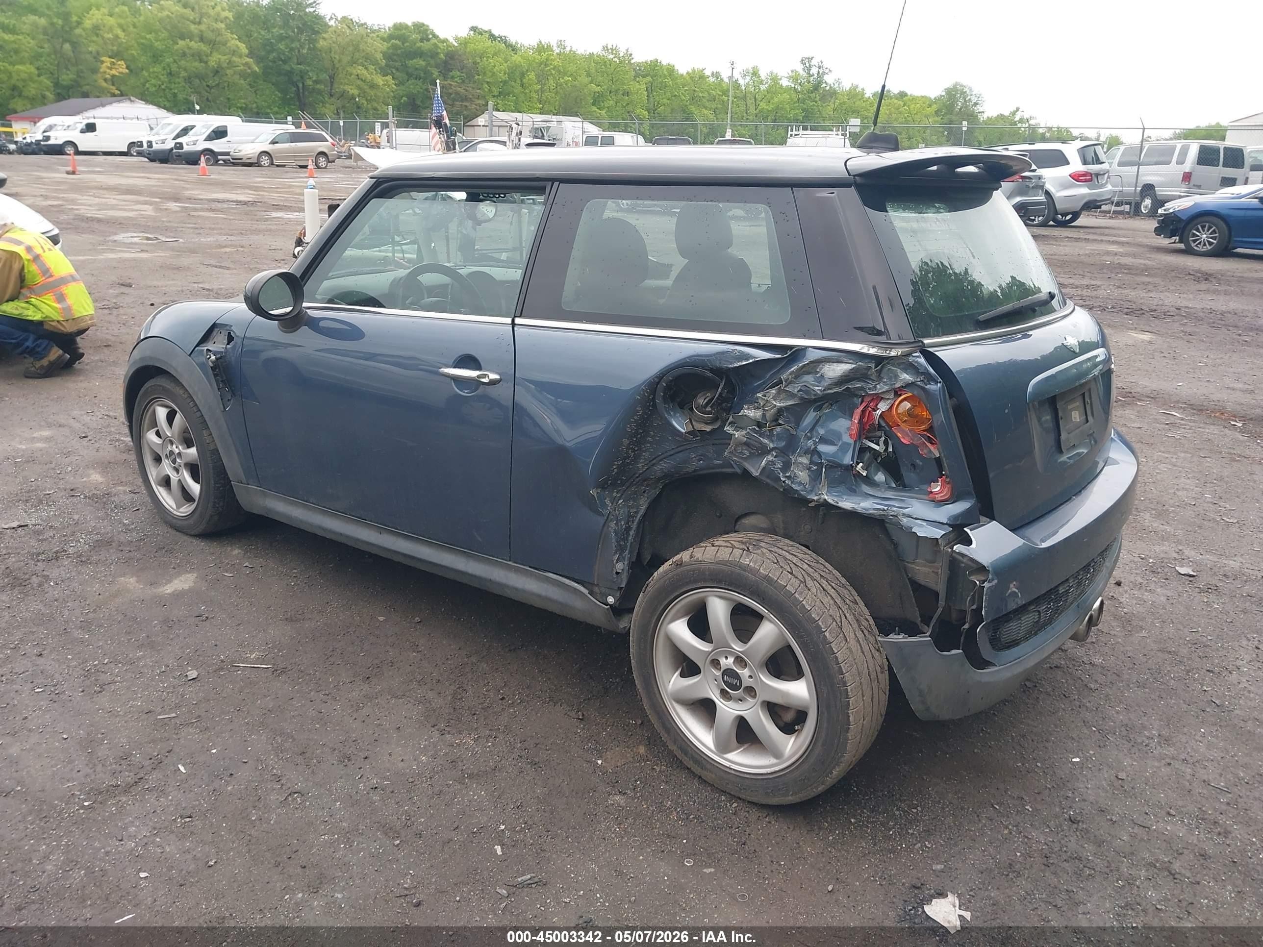 2010 Mini Cooper S   Blue vin: WMWMF7C59ATW89601