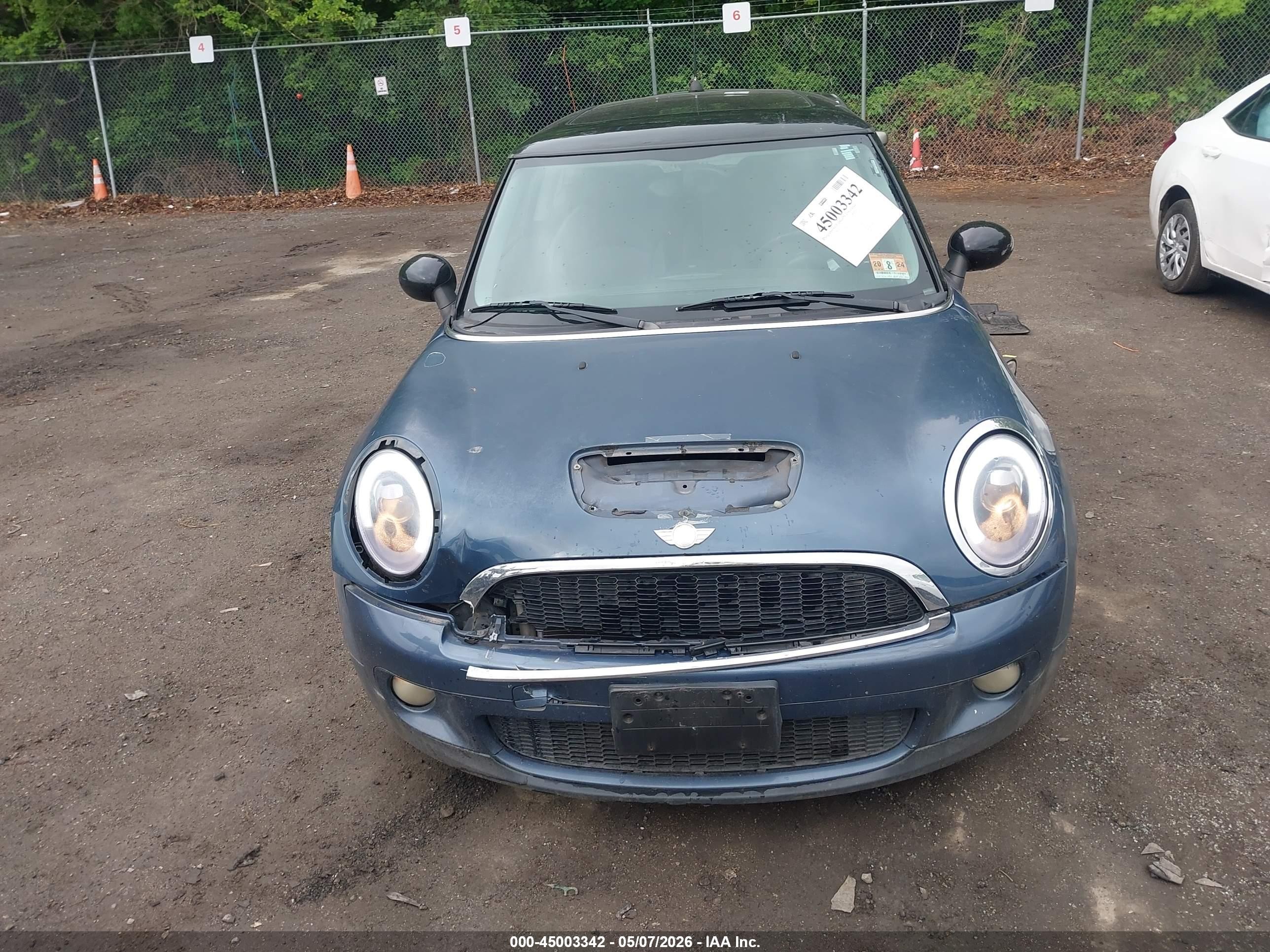 2010 Mini Cooper S   Blue vin: WMWMF7C59ATW89601