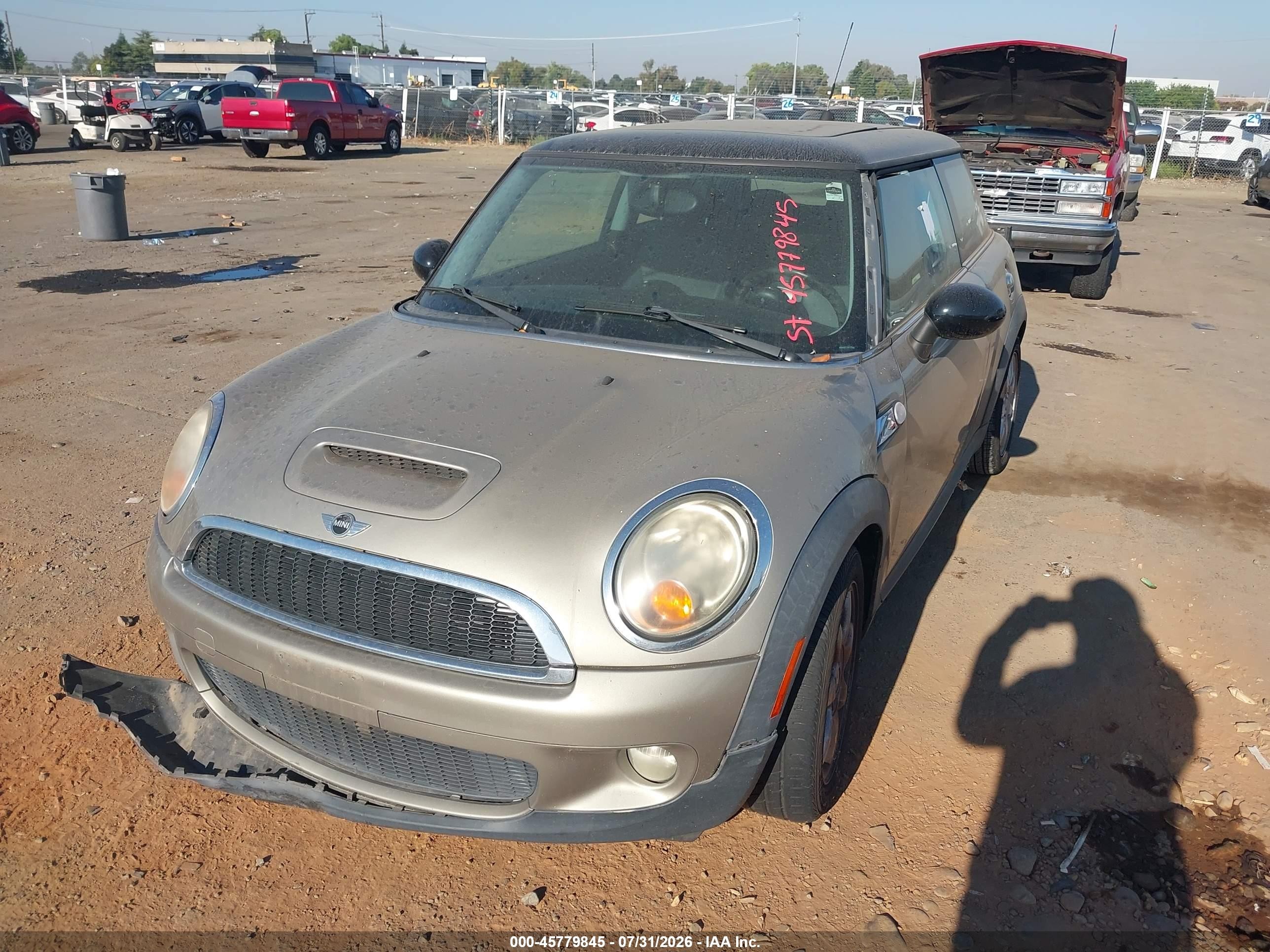 2010 Mini Cooper S   Серый vin: WMWMF7C59ATZ72662