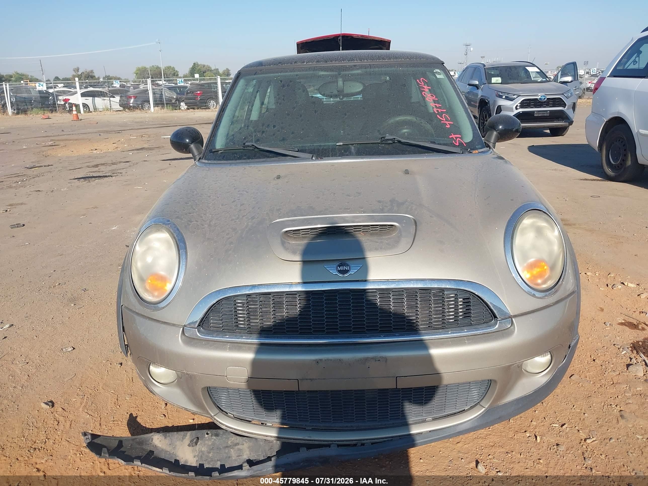 2010 Mini Cooper S   Серый vin: WMWMF7C59ATZ72662