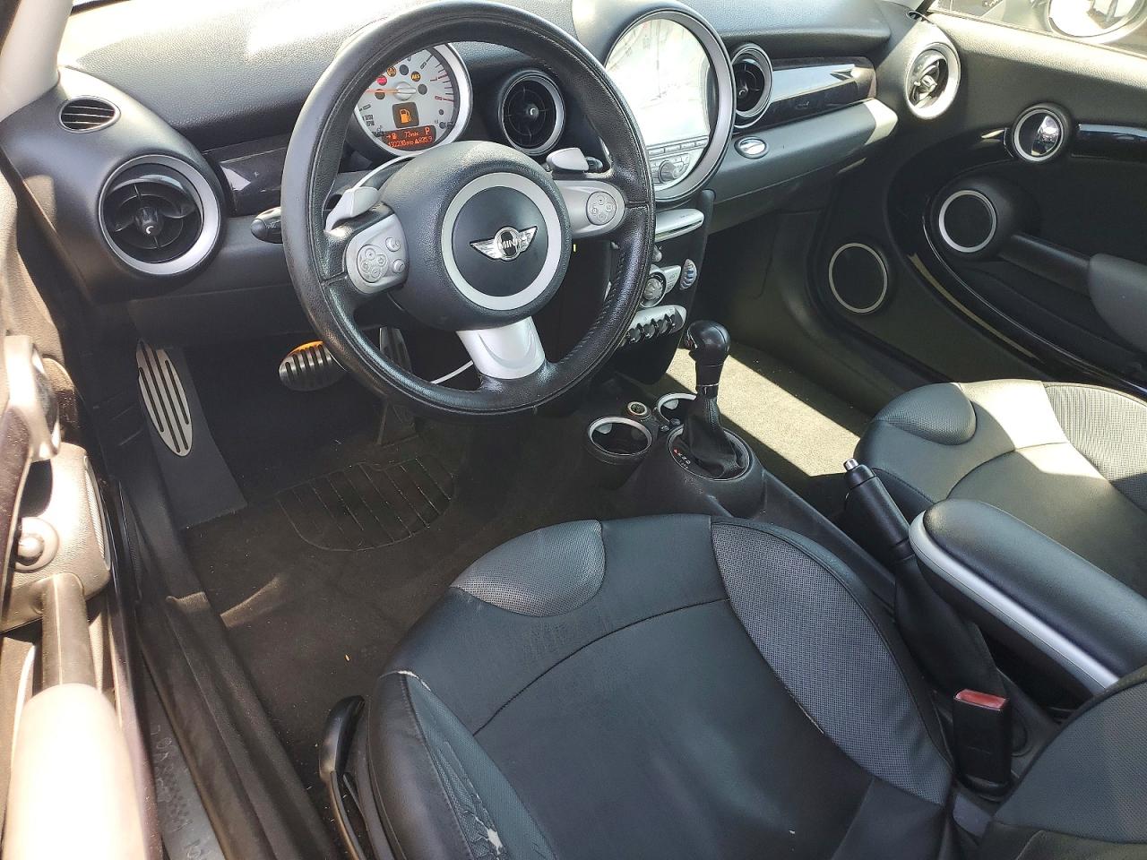 2010 Mini Cooper S Blue vin: WMWMF7C5XATZ69060