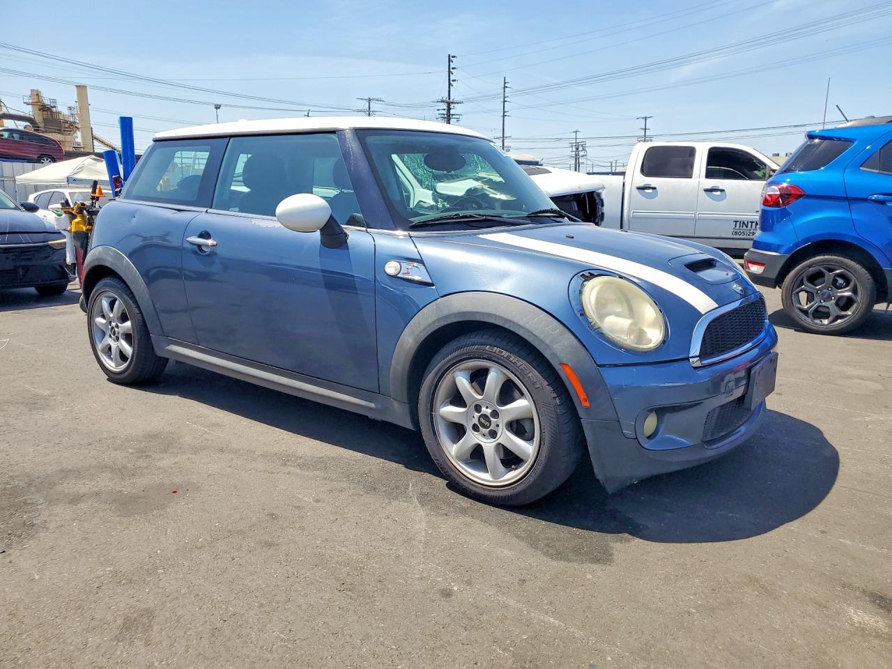 2010 Mini Cooper S Blue vin: WMWMF7C5XATZ69060
