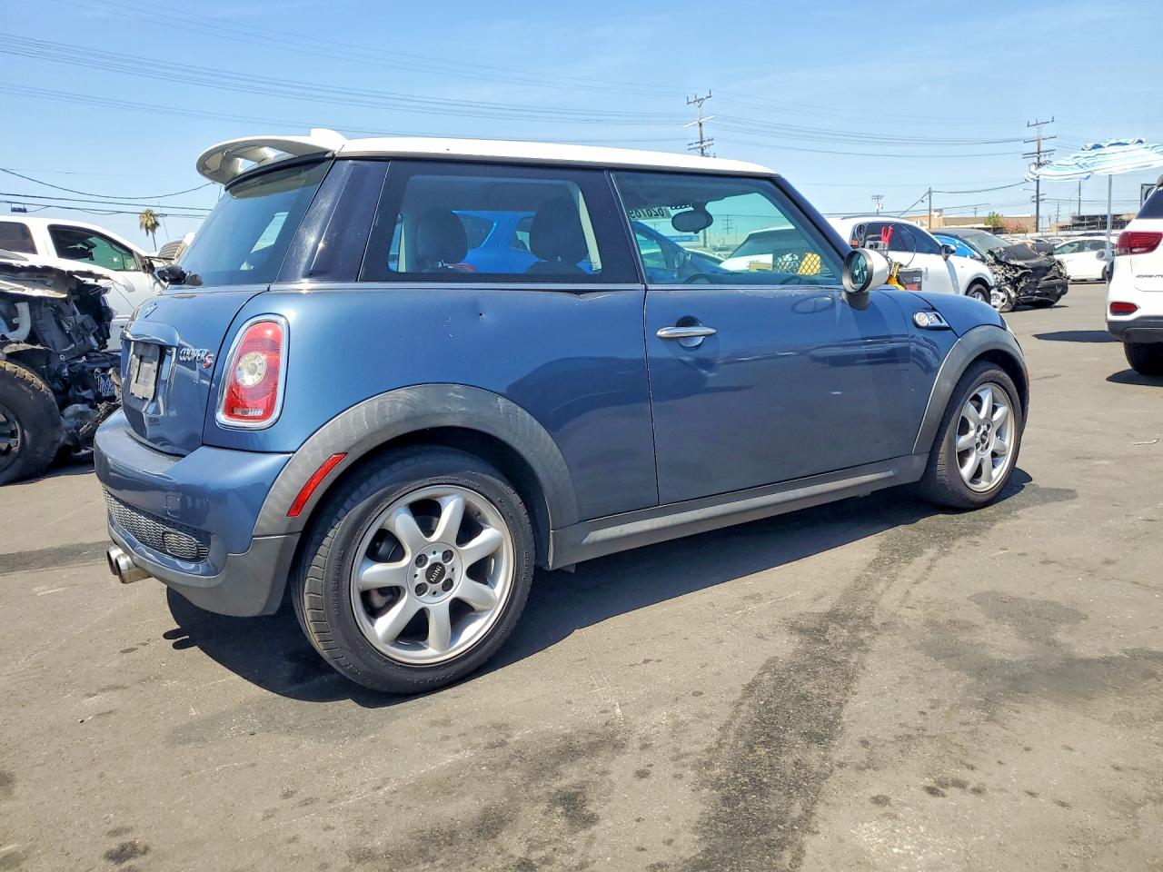 2010 Mini Cooper S Blue vin: WMWMF7C5XATZ69060