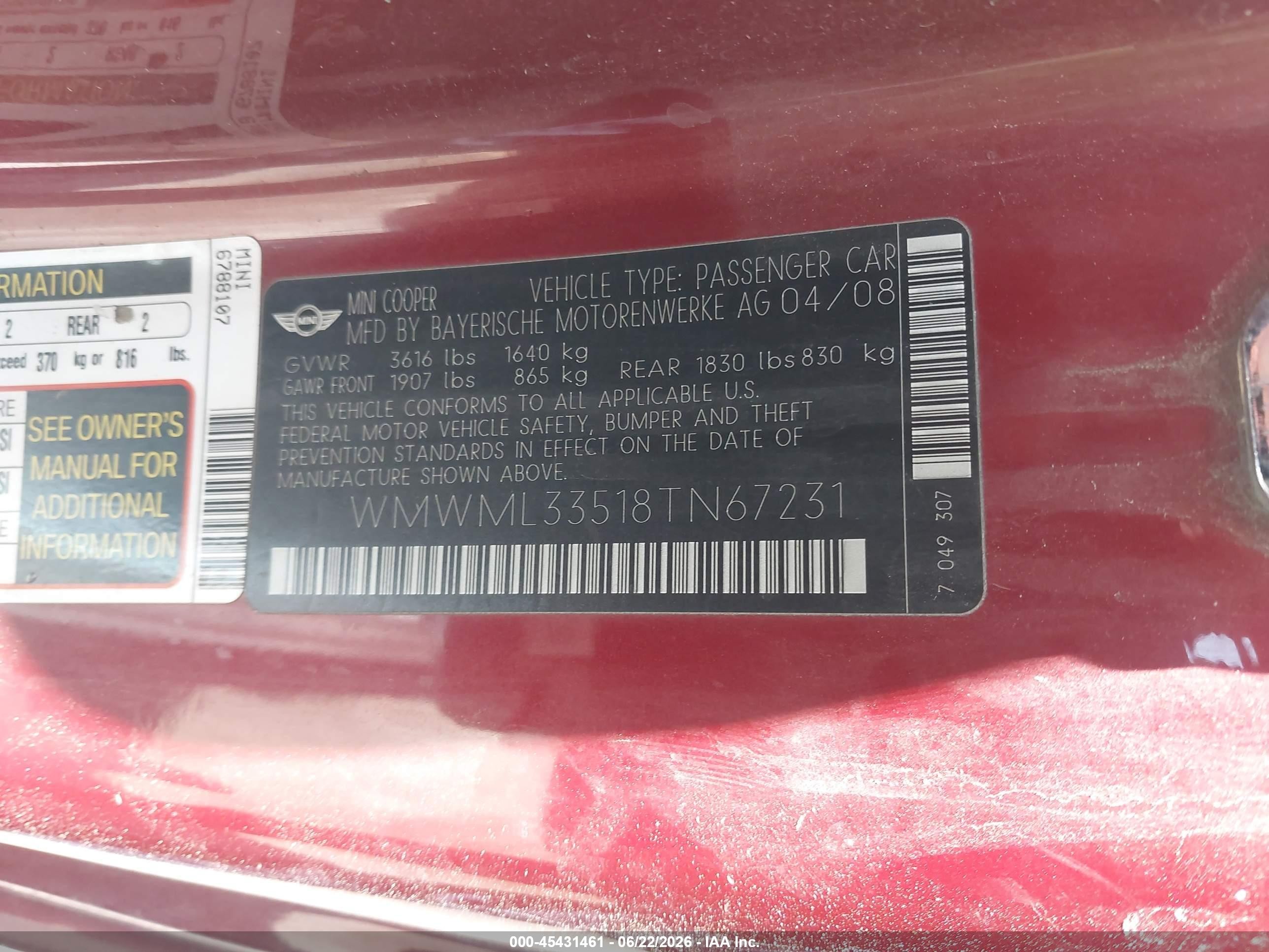2008 Mini Cooper Clubman   Burgundy vin: WMWML33518TN67231