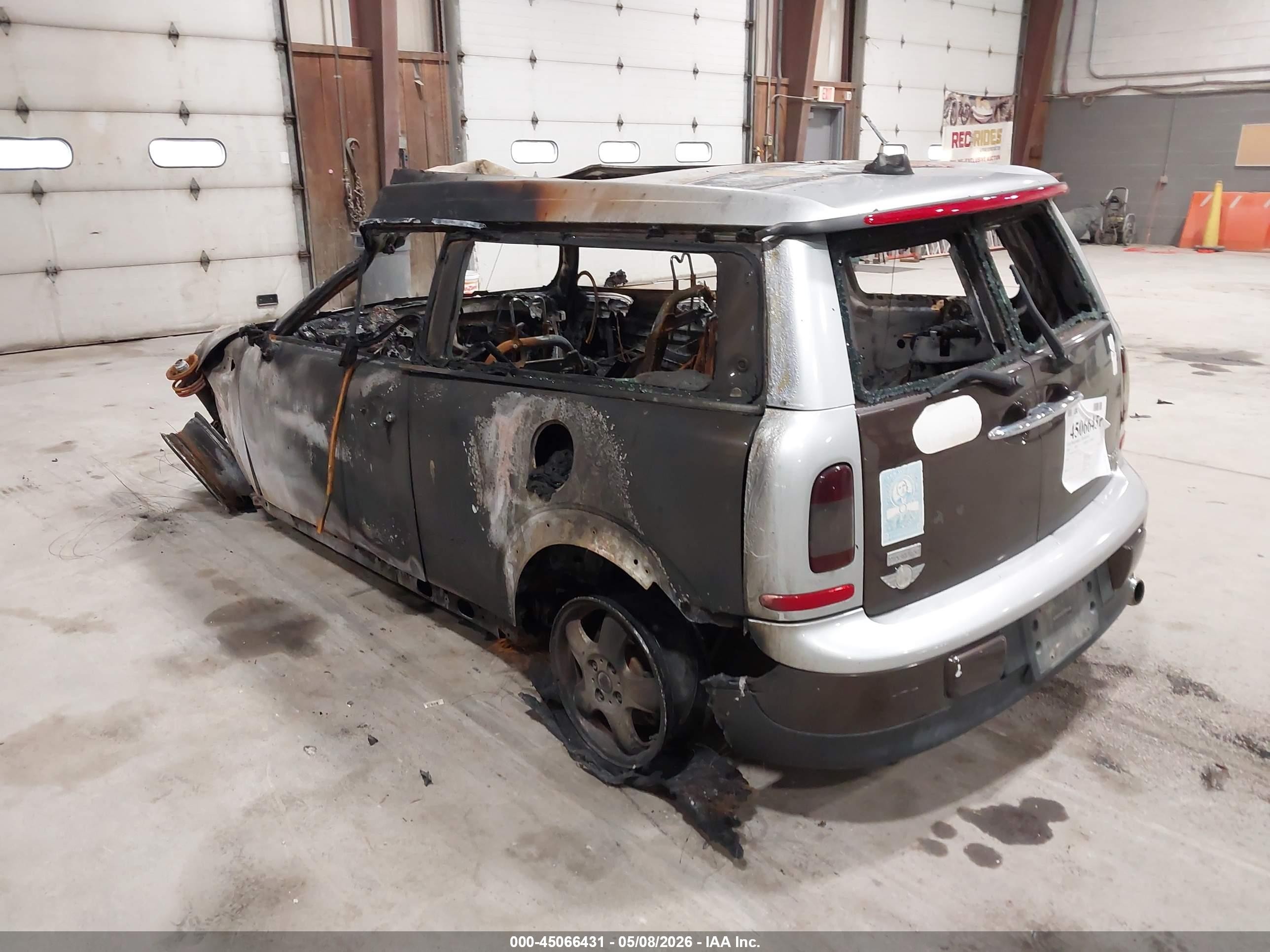 2008 Mini Cooper Clubman   Brown vin: WMWML33558TJ47147