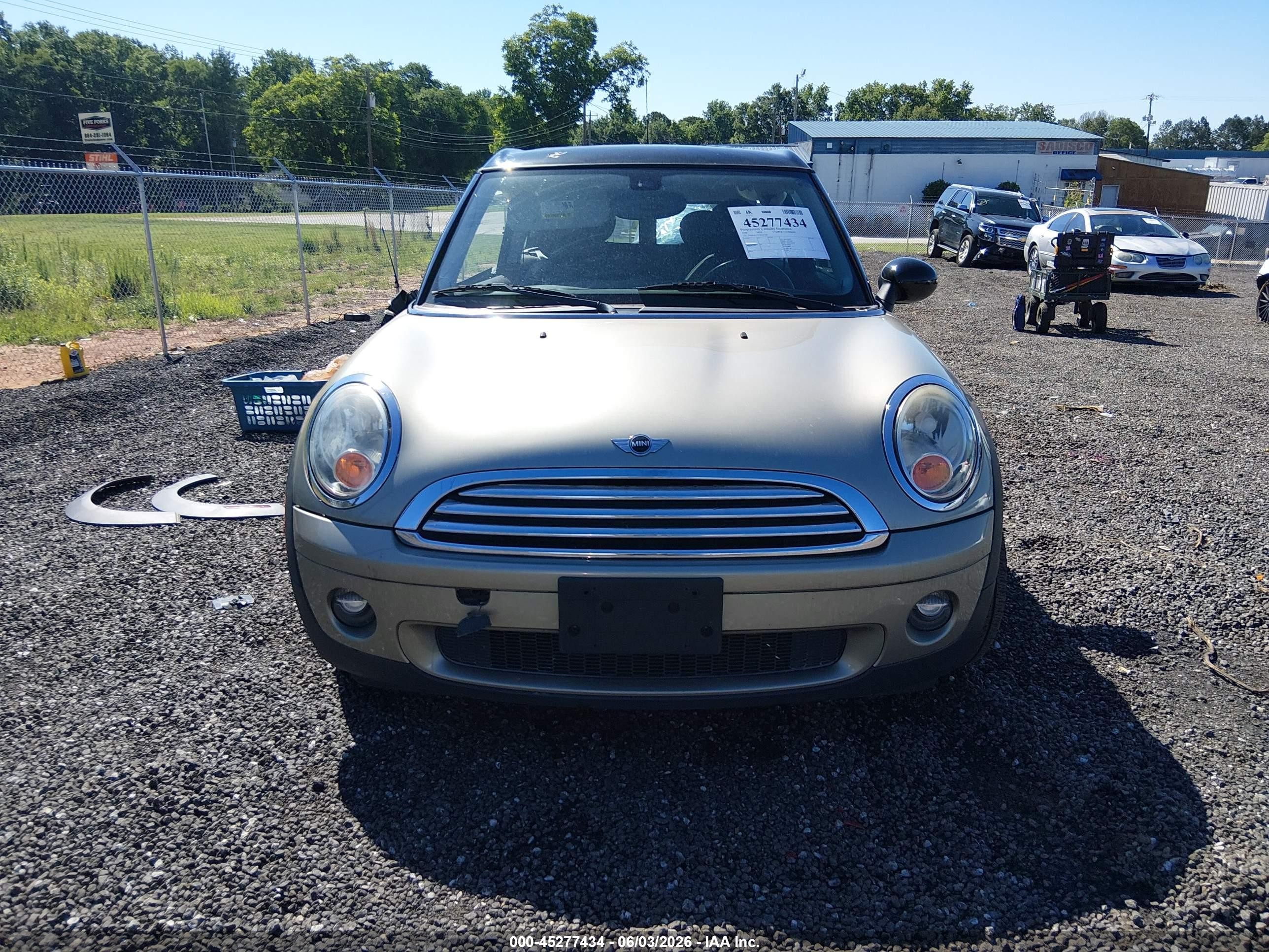 2008 Mini Cooper Clubman   Gold vin: WMWML33578TJ47120