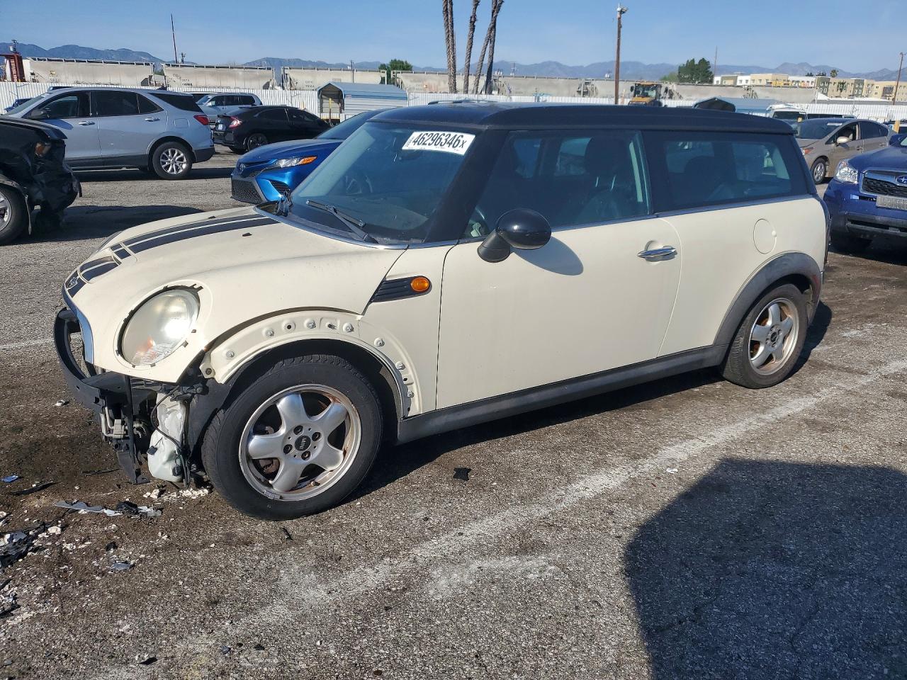 2008 Mini Cooper Clubman Cream vin: WMWML33588TN66271