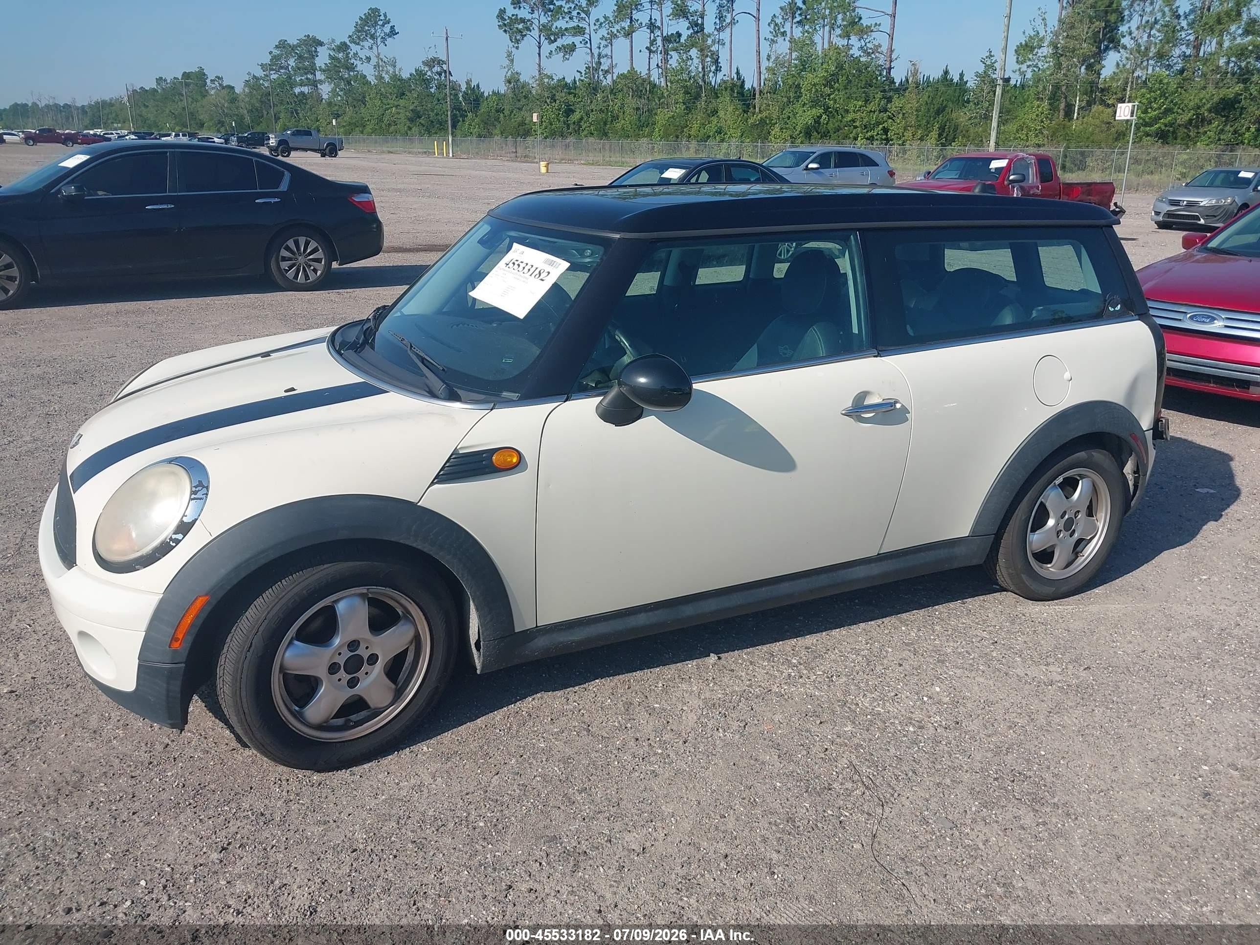 2008 Mini Cooper Clubman   White vin: WMWML335X8TJ47239
