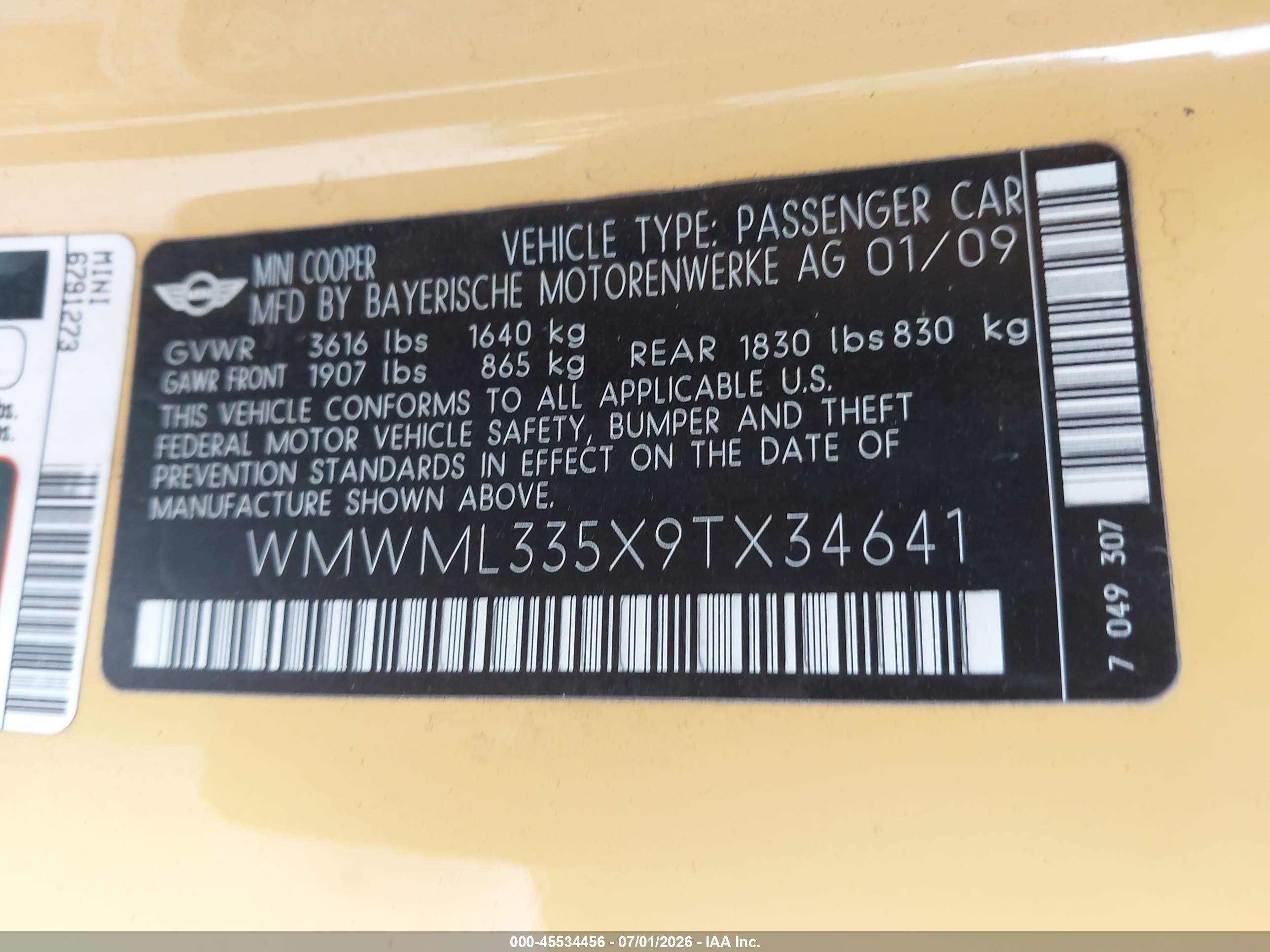 2009 Mini Cooper Clubman Yellow vin: WMWML335X9TX34641