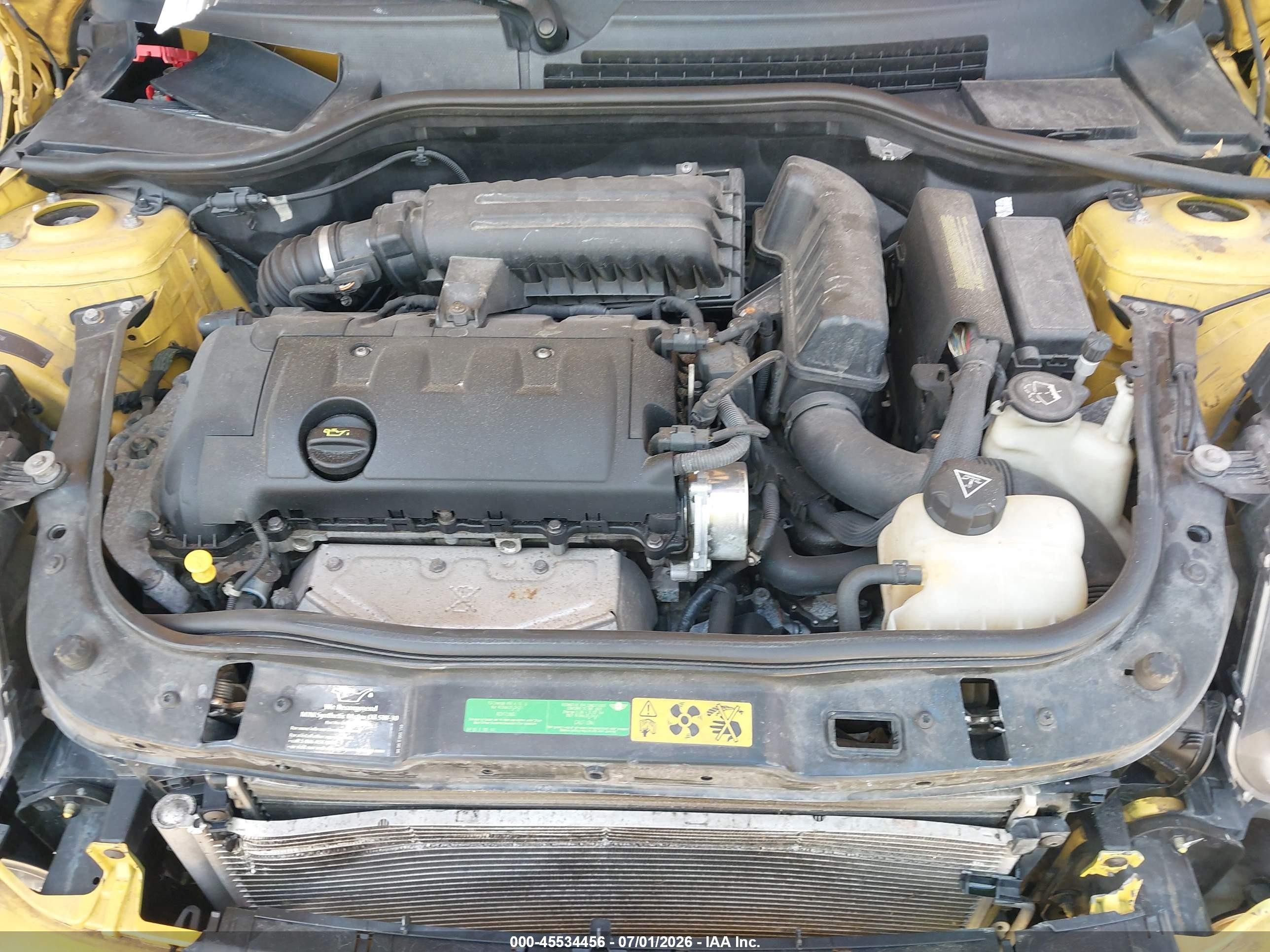 2009 Mini Cooper Clubman Yellow vin: WMWML335X9TX34641