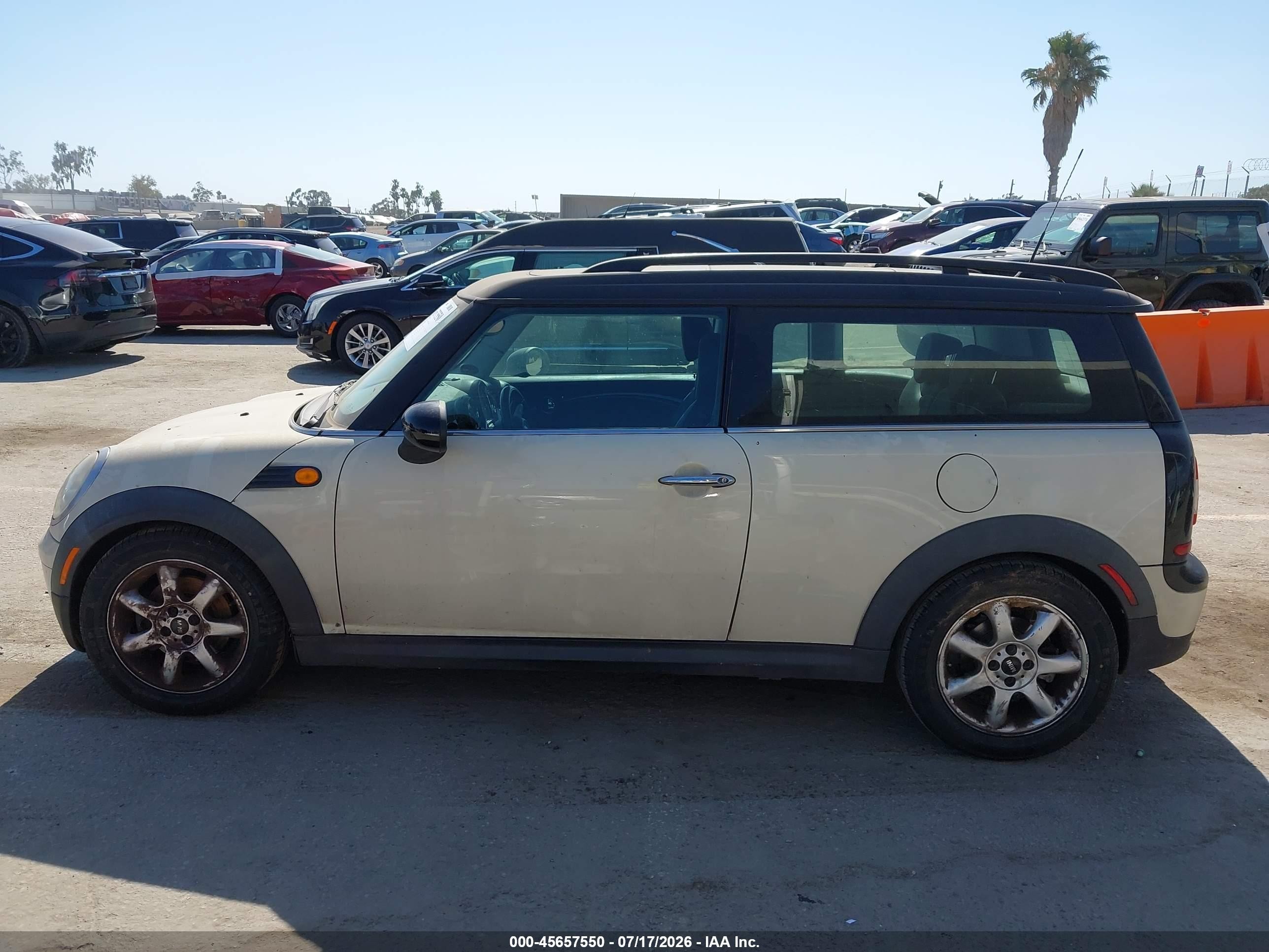 2010 Mini Cooper Clubman   White vin: WMWML3C50ATX37889