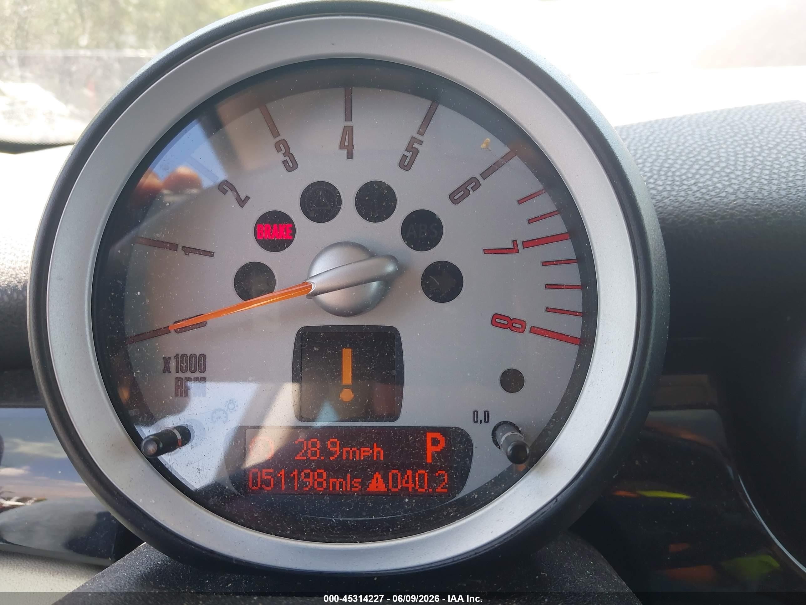 2010 Mini Cooper Clubman Brown vin: WMWML3C51ATX38128